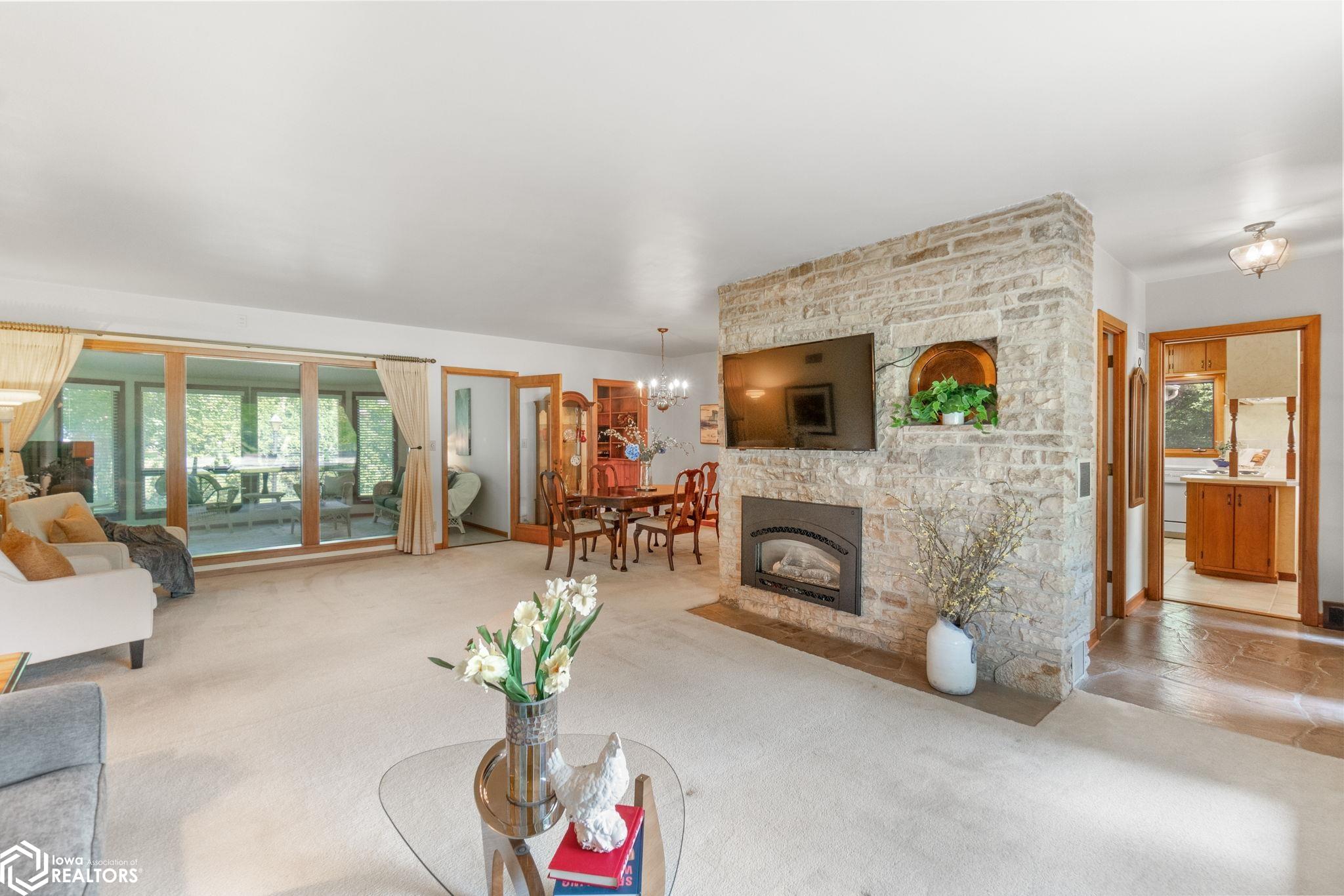 76 Brook Terrace, Mason City, Iowa image 12