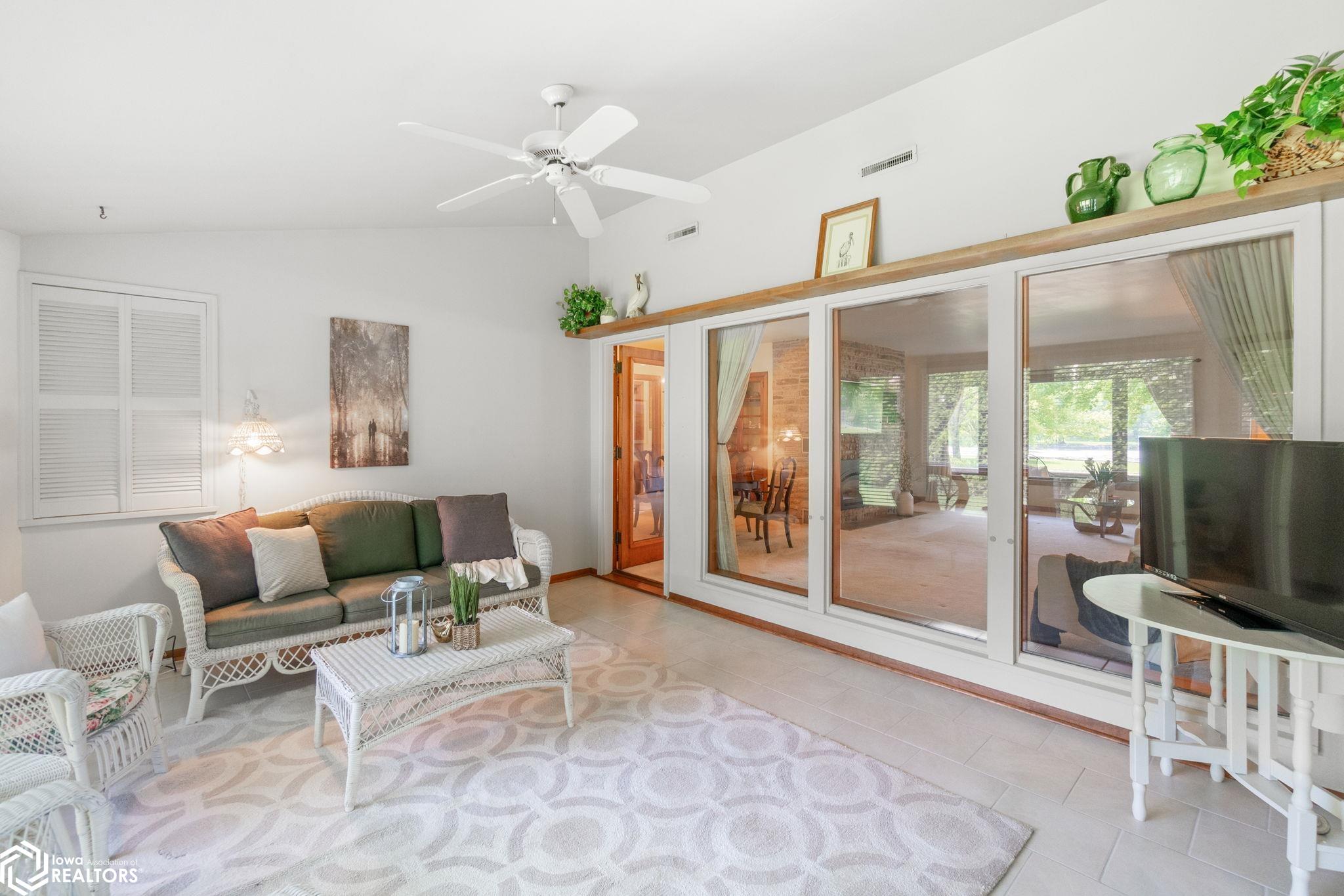 76 Brook Terrace, Mason City, Iowa image 21
