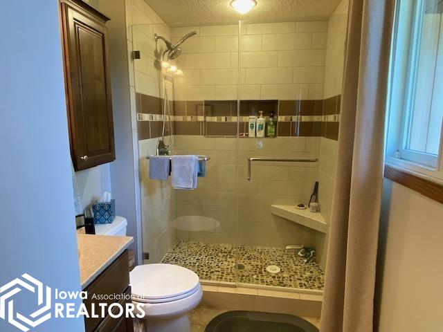 3512 North Shore Drive, Clear Lake, Iowa image 11