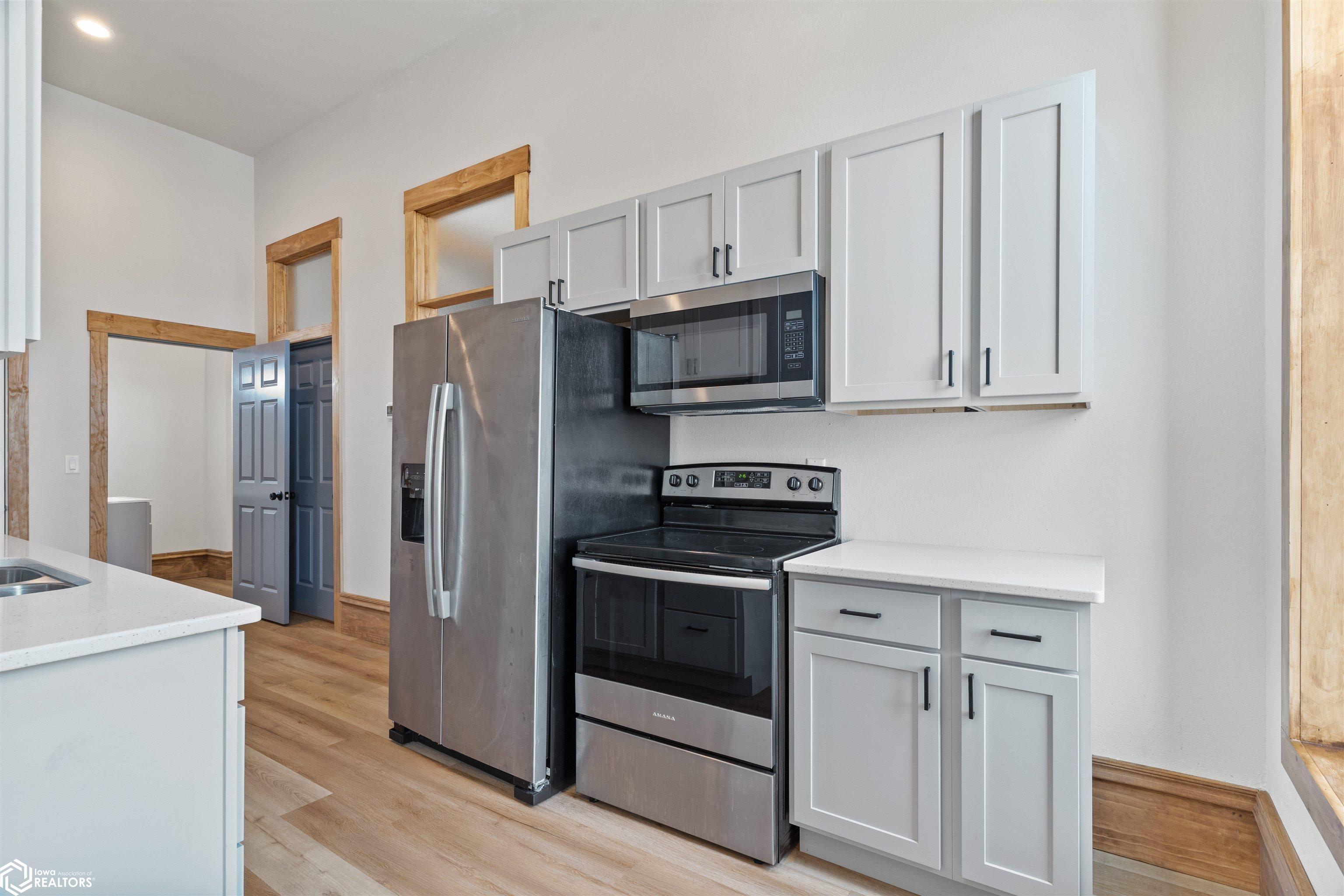 626 Main Street #2, Mediapolis, Iowa image 6