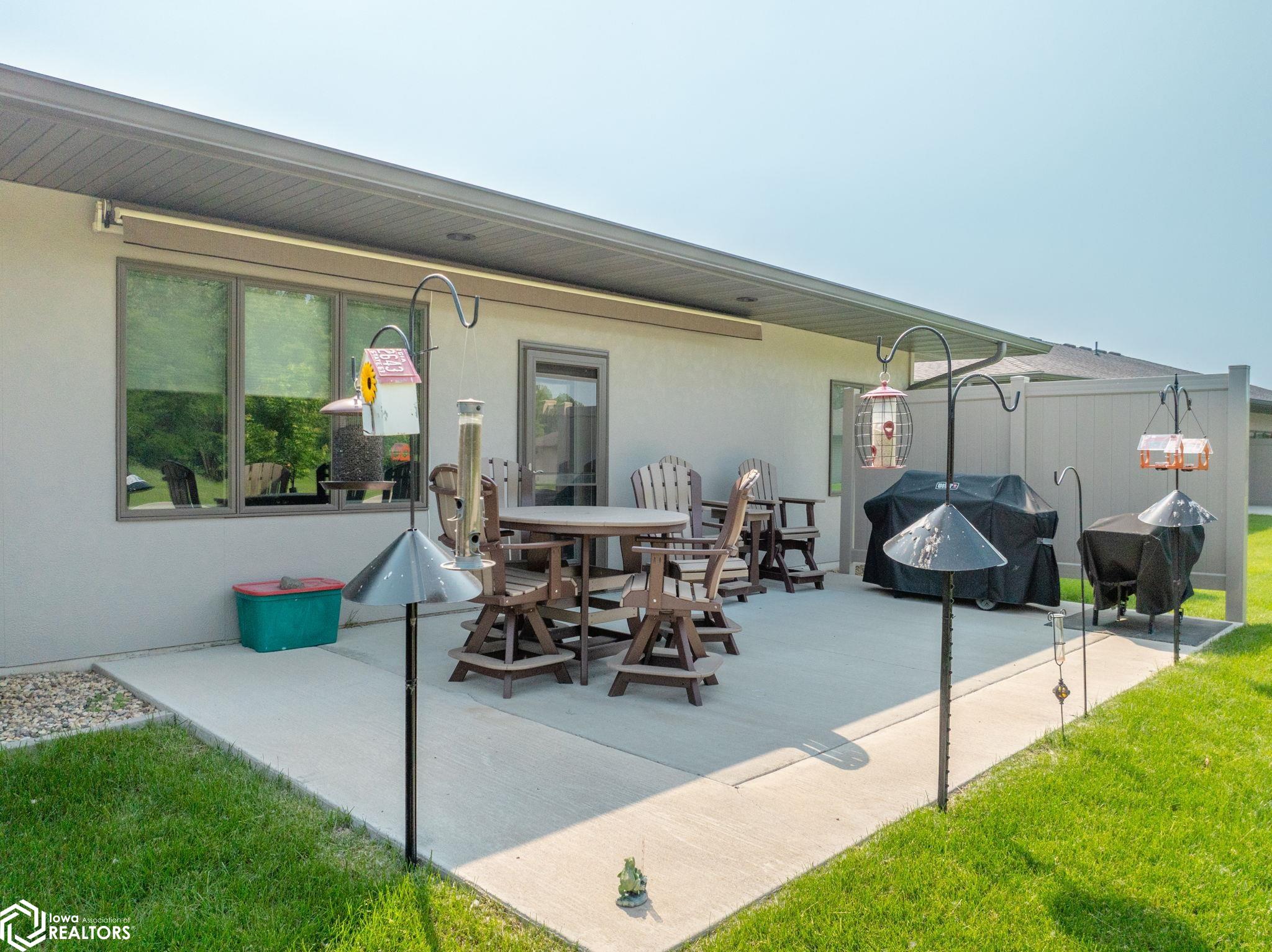 537 River Bend Court, Mason City, Iowa image 30