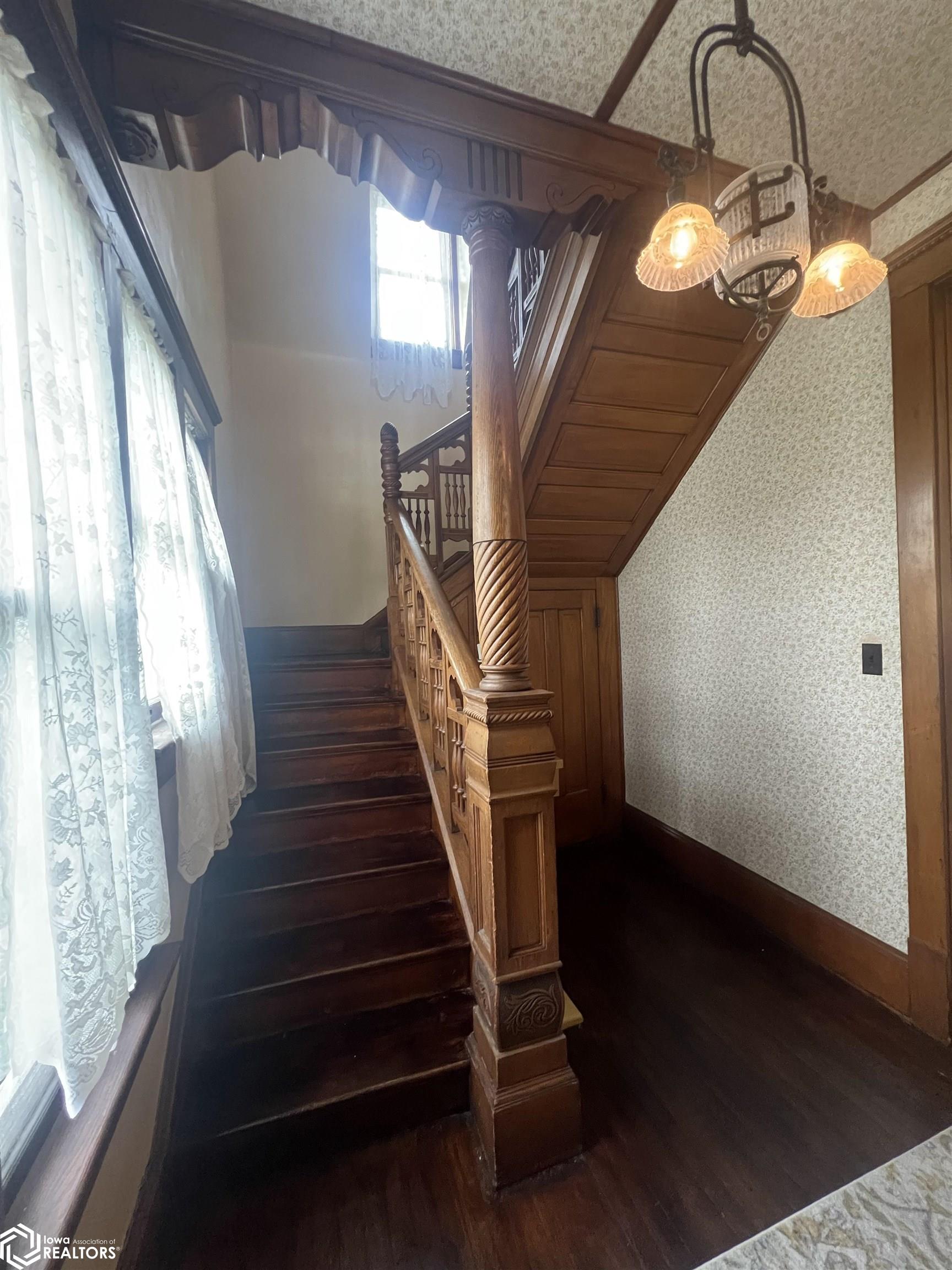 407 A Avenue, Oskaloosa, Iowa image 28