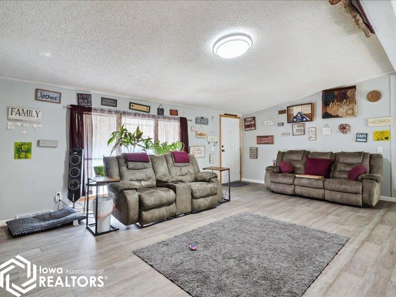 45 Village Court, Mediapolis, Iowa image 3