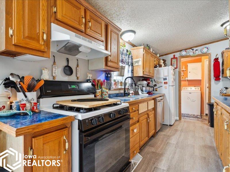 45 Village Court, Mediapolis, Iowa image 8