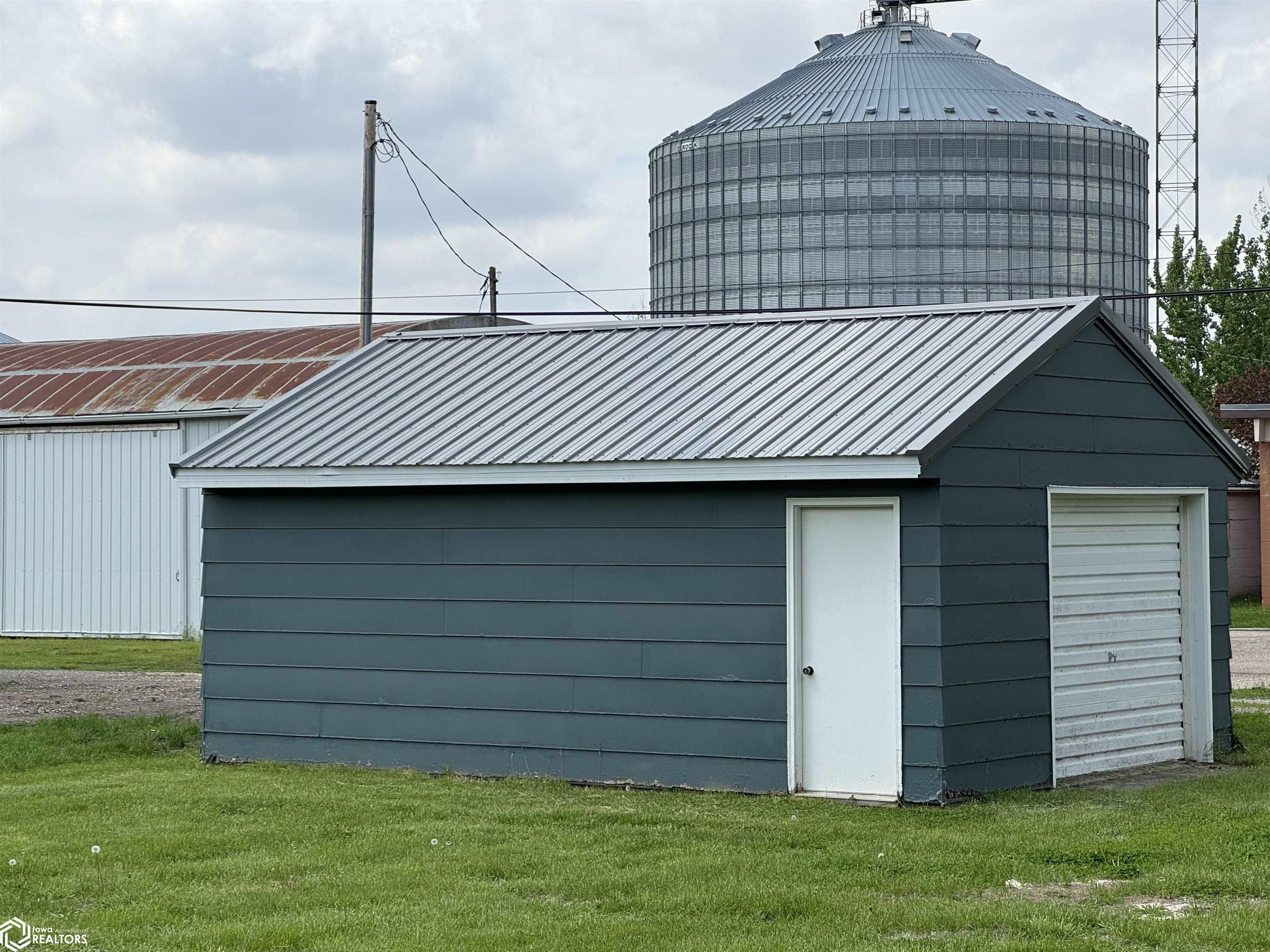 209 Blaine Street, Ledyard, Iowa image 11