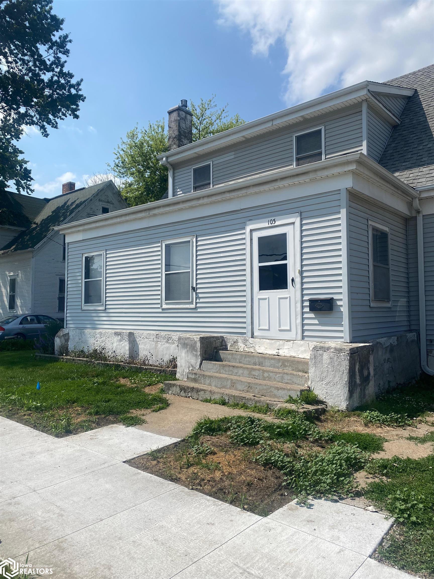 103 E Henry Street, Mount Pleasant, Iowa image 1