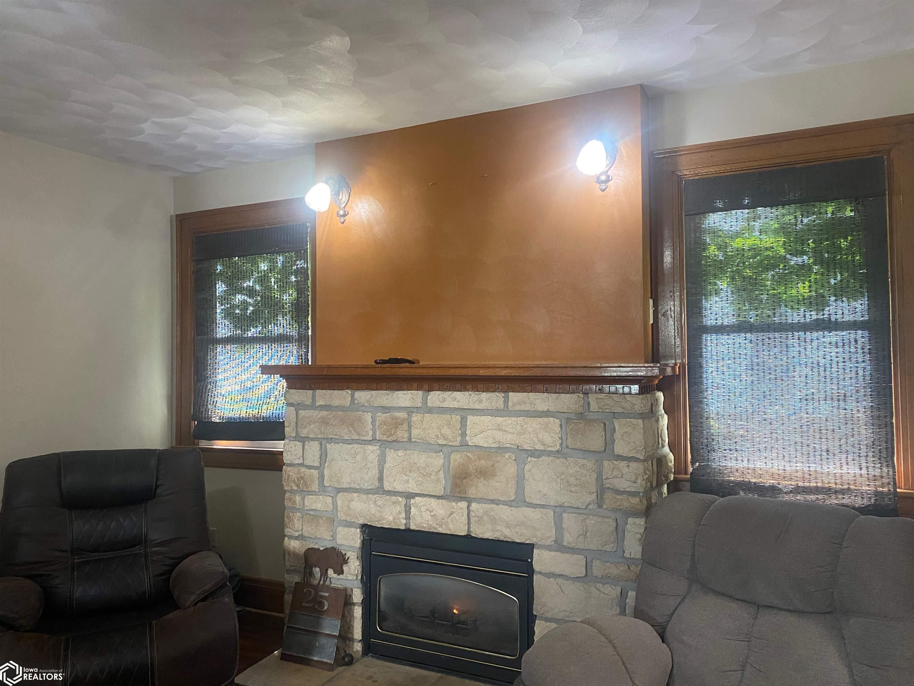 103 E Henry Street, Mount Pleasant, Iowa image 7