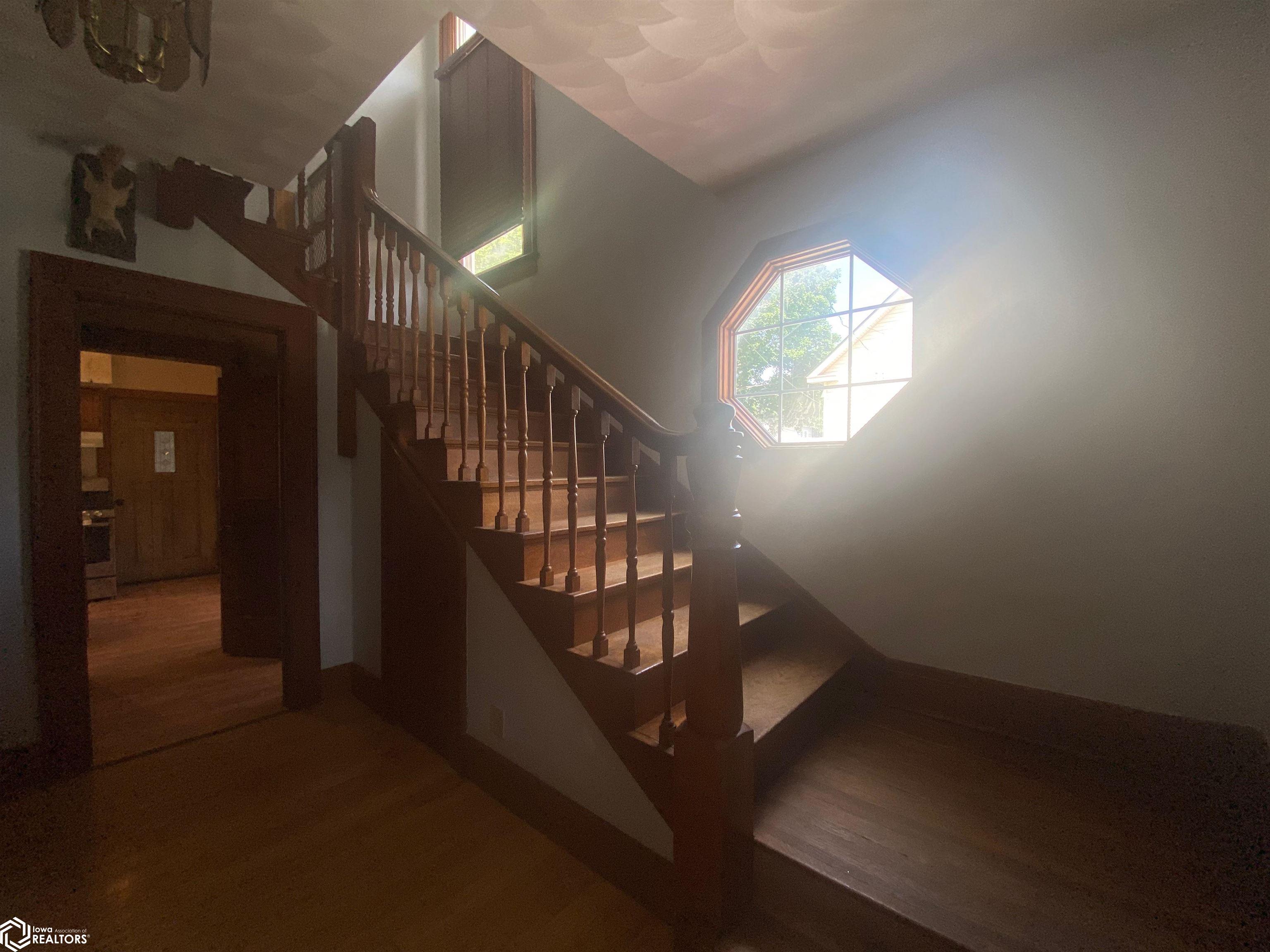 103 E Henry Street, Mount Pleasant, Iowa image 9