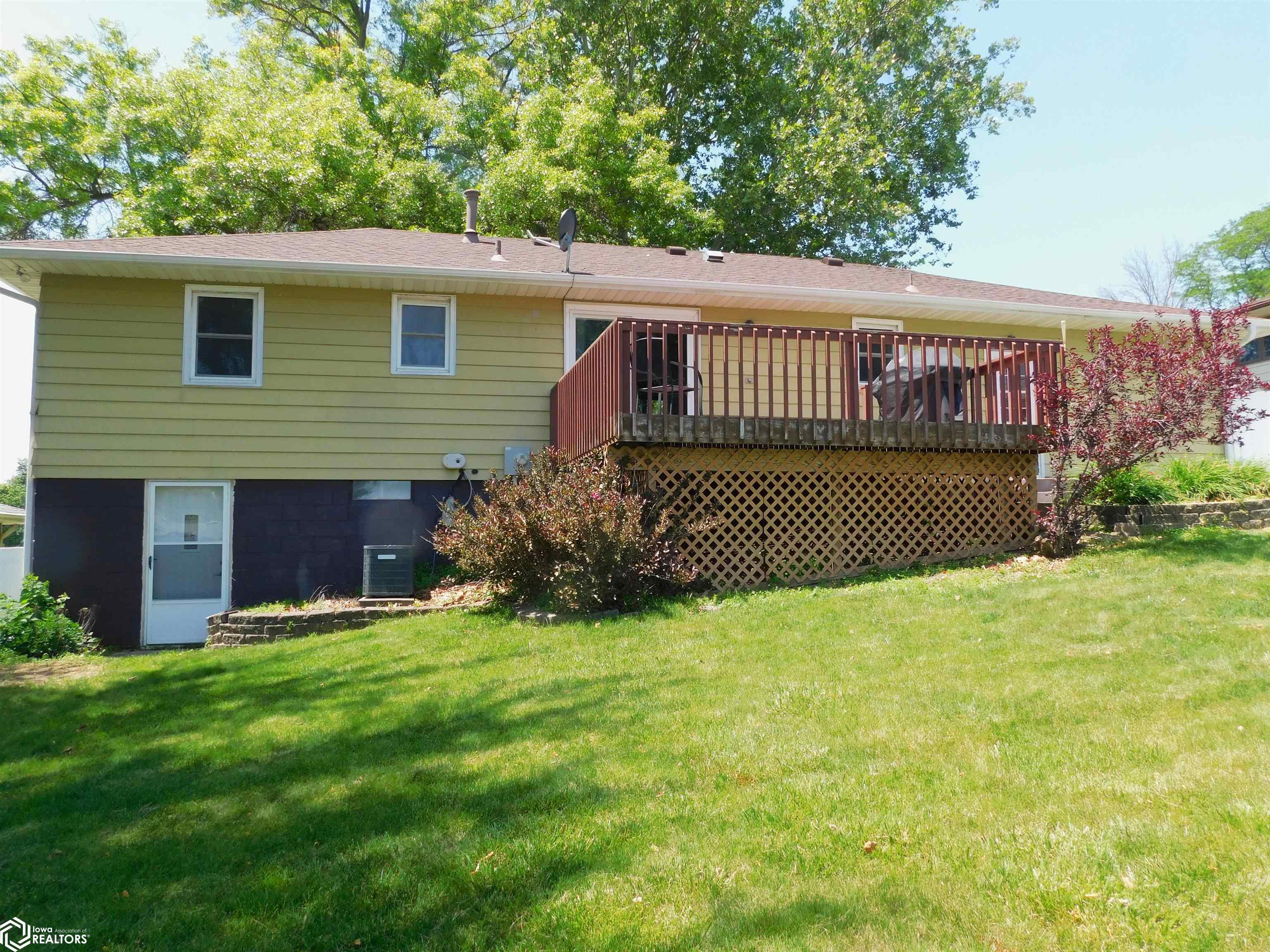 108 S 26th Street, Denison, Iowa image 17