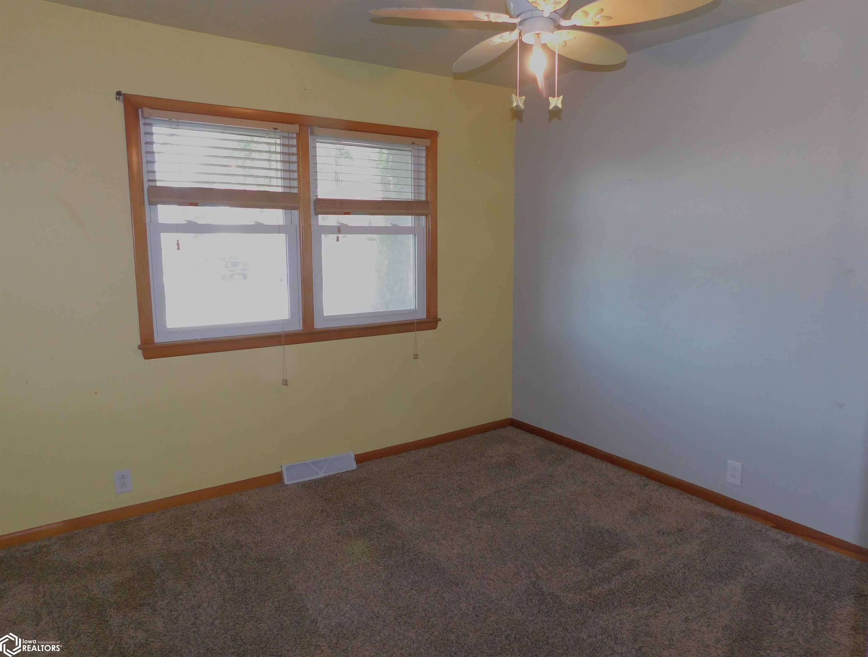 108 S 26th Street, Denison, Iowa image 7