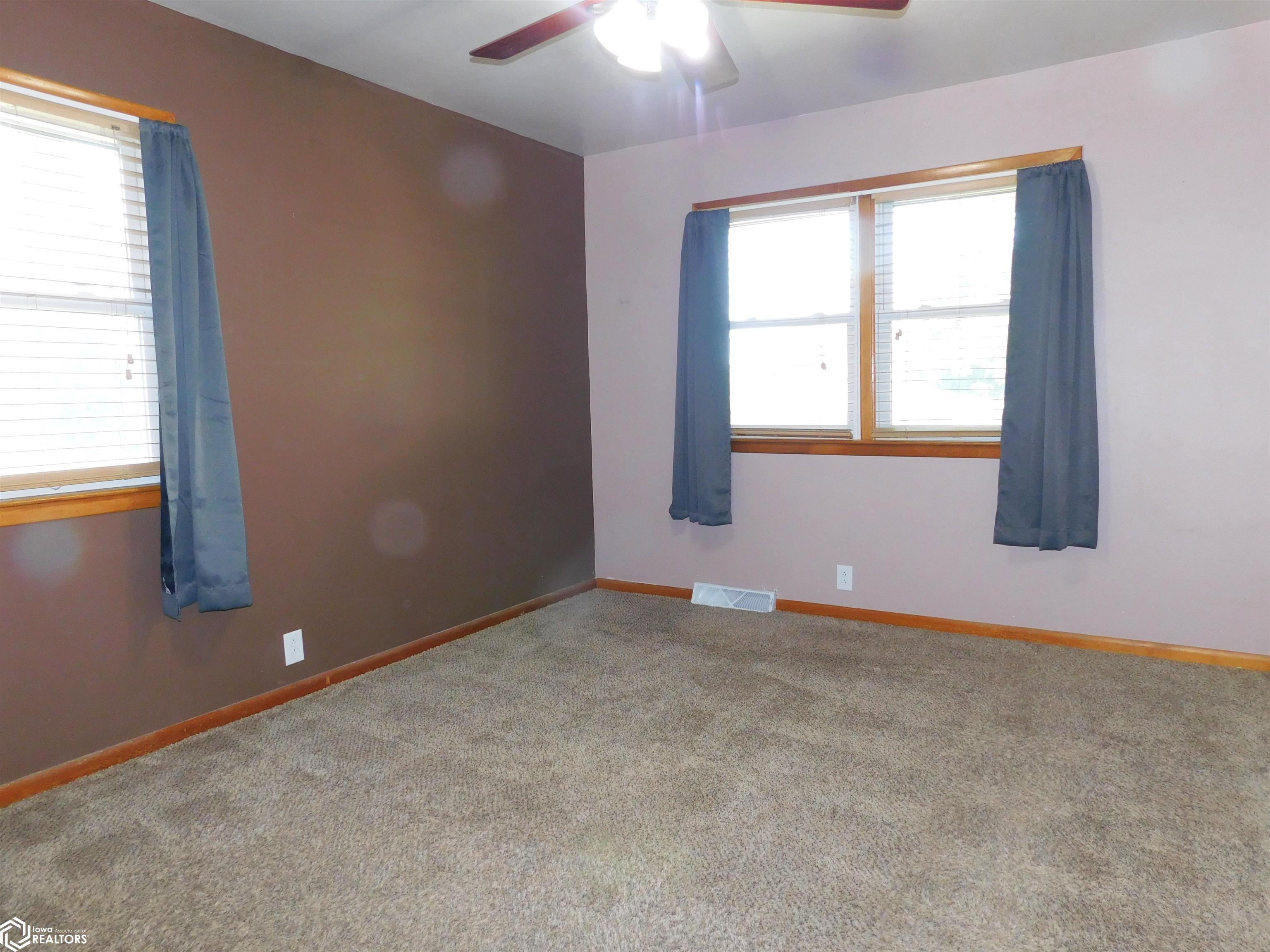 108 S 26th Street, Denison, Iowa image 9