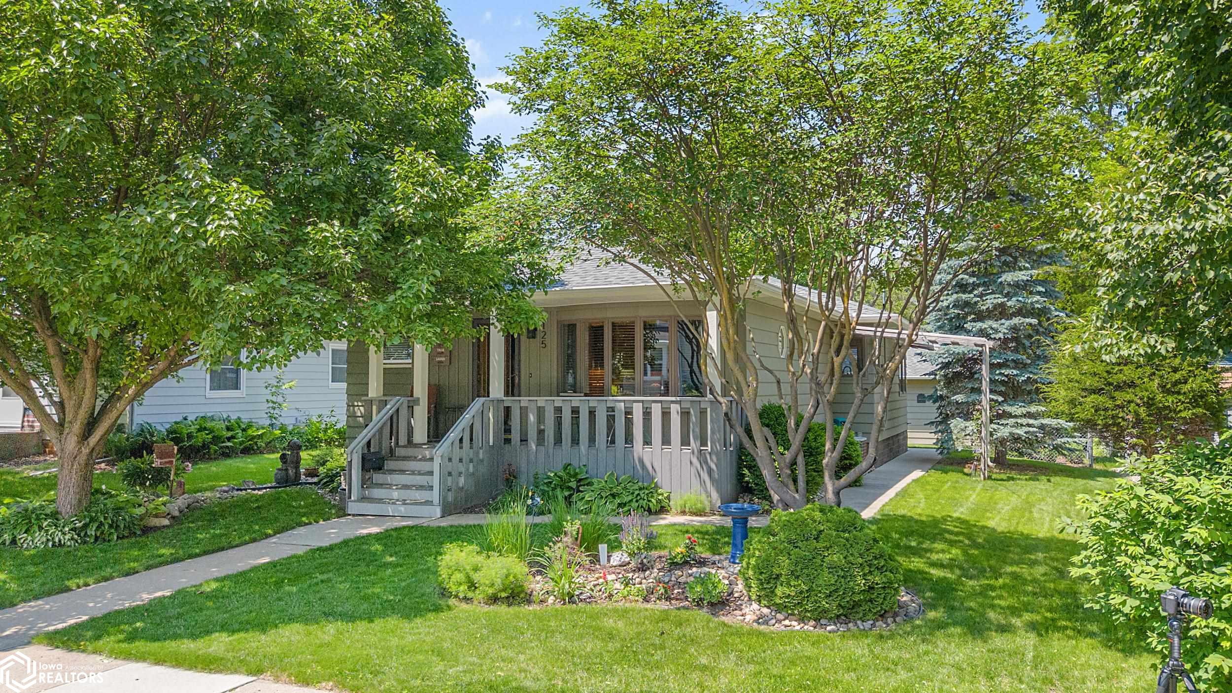 125 N 15th St, Clear Lake, Iowa image 1