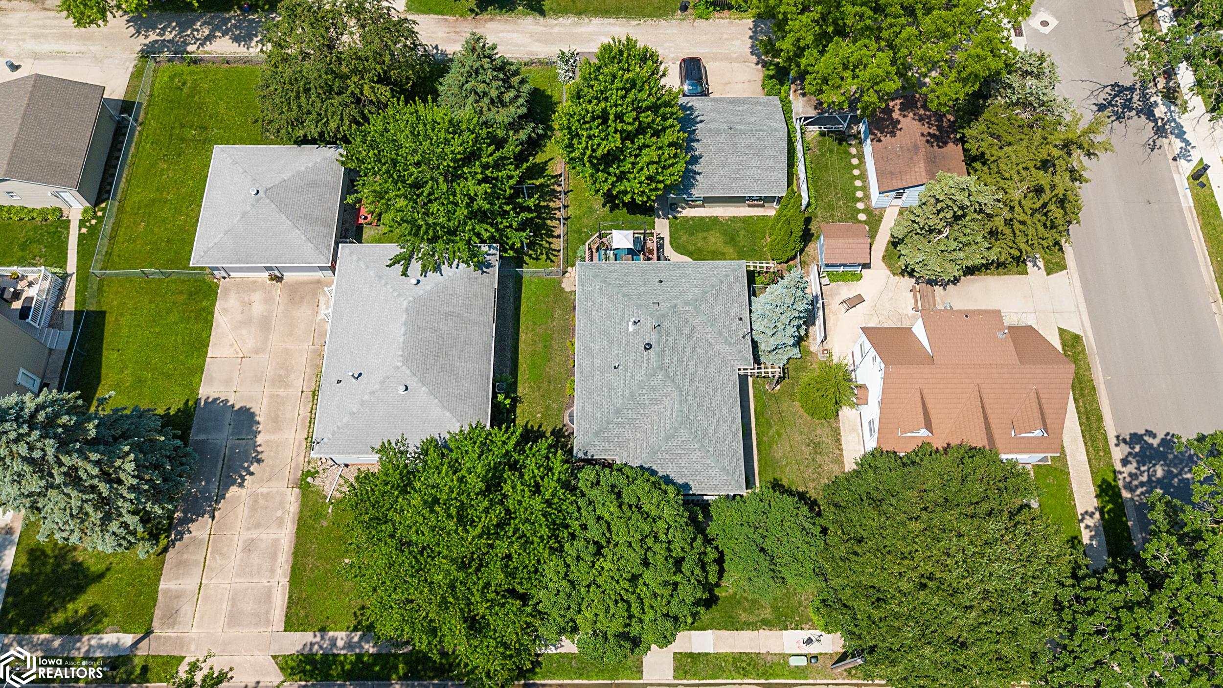 125 N 15th St, Clear Lake, Iowa image 2