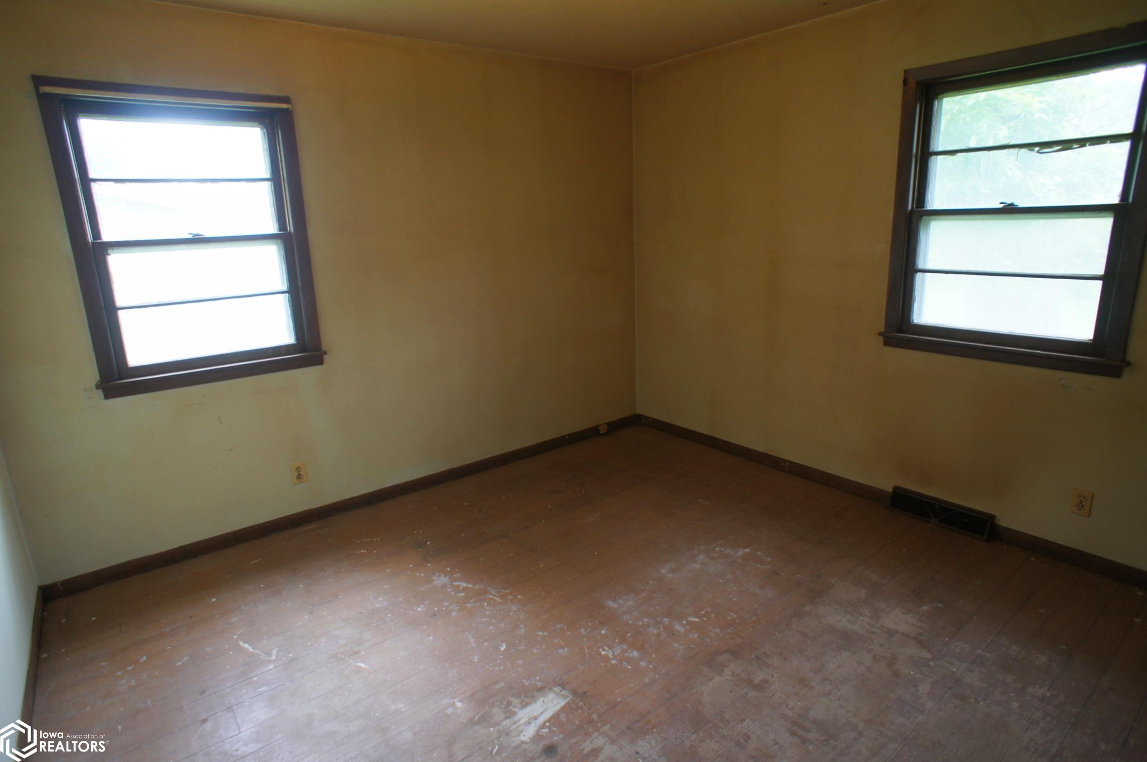 217 Apple Avenue, Webster City, Iowa image 7