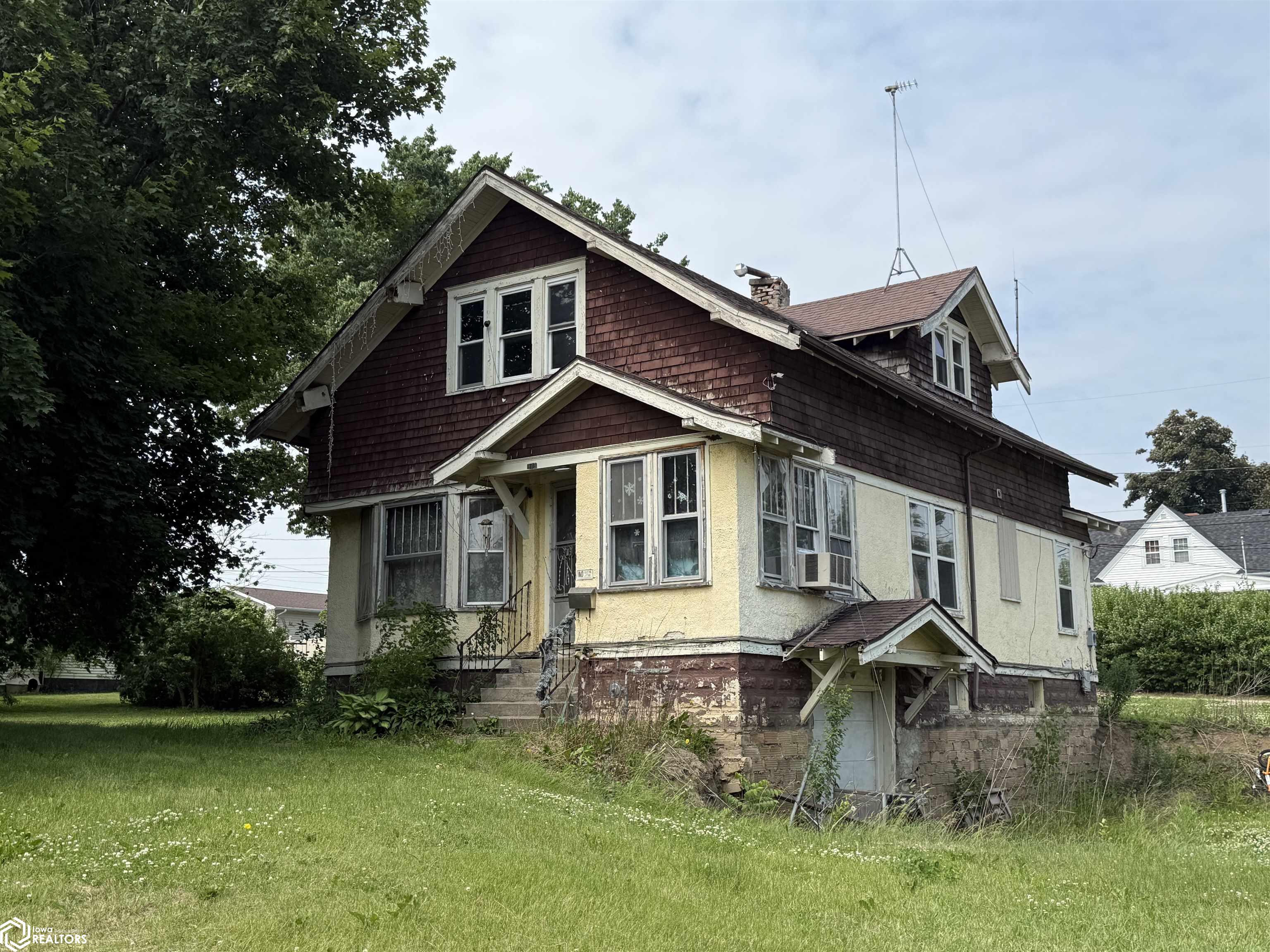 909 Harding Street, Tama, Iowa image 2