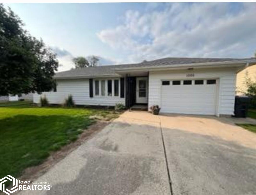 1006 Twin Pine Drive, Ida Grove, Iowa image 1