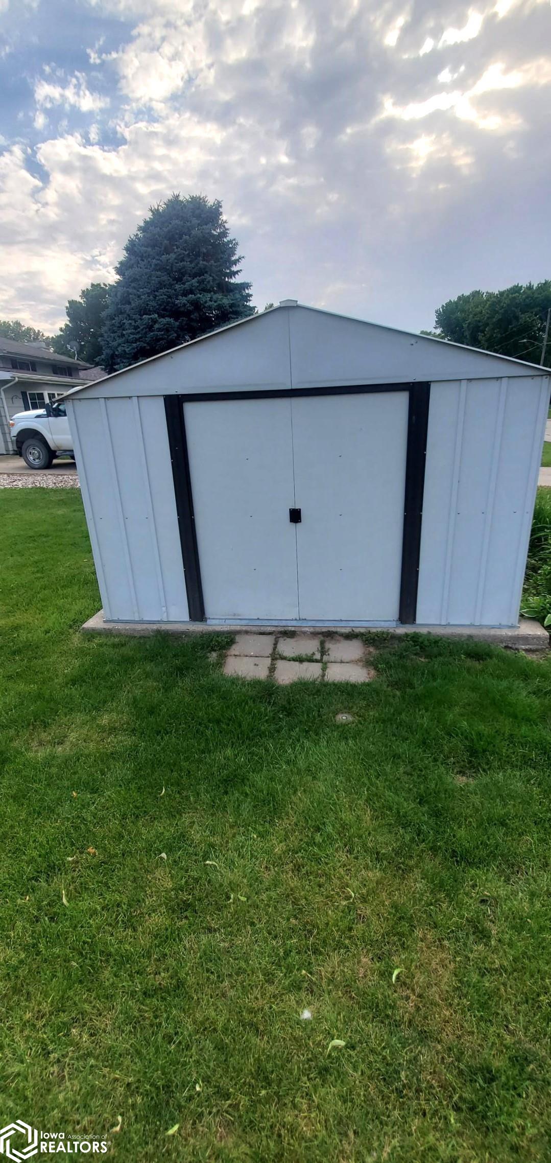 1006 Twin Pine Drive, Ida Grove, Iowa image 14