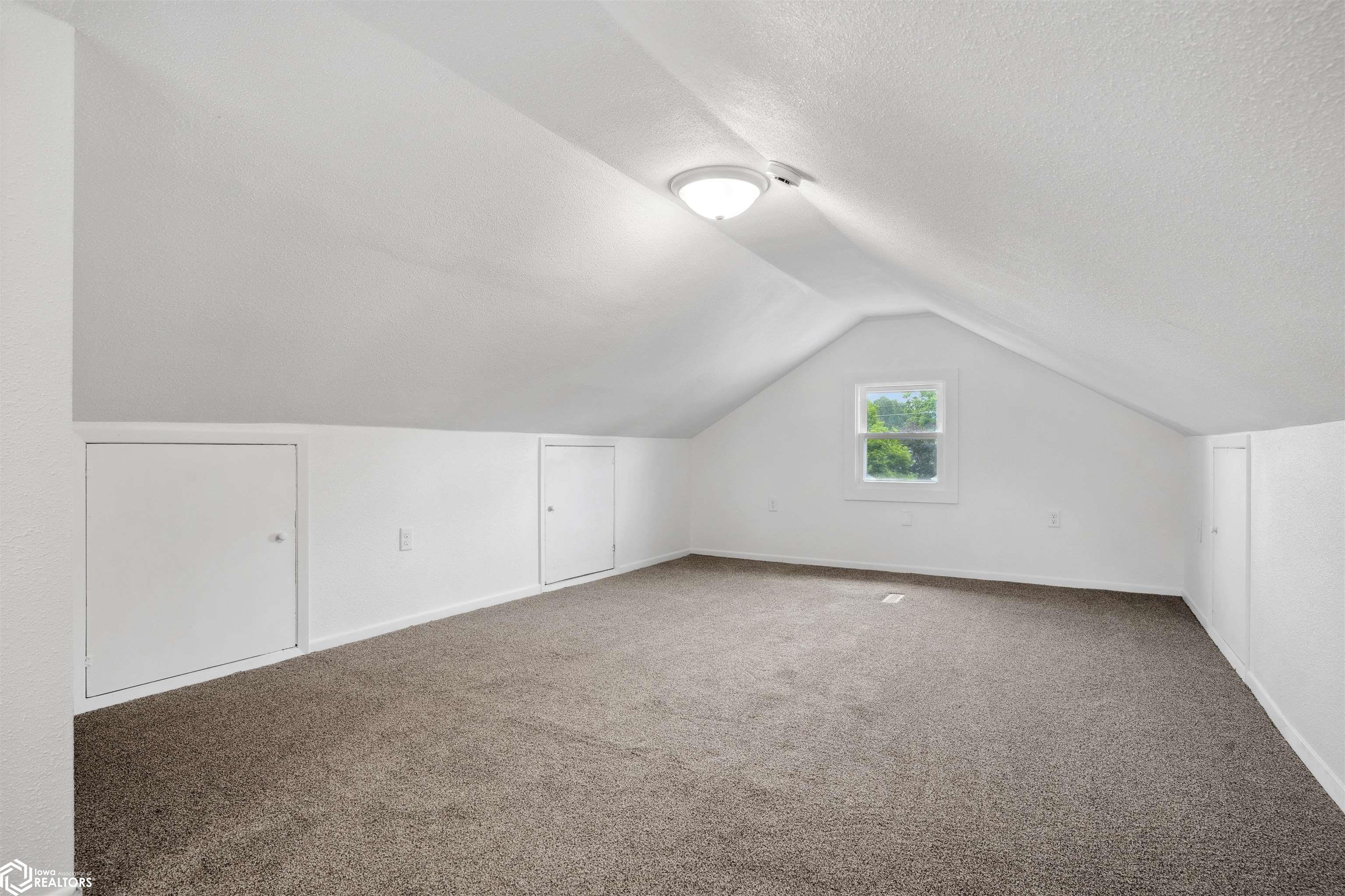 800 Harrison Avenue, Burlington, Iowa image 20