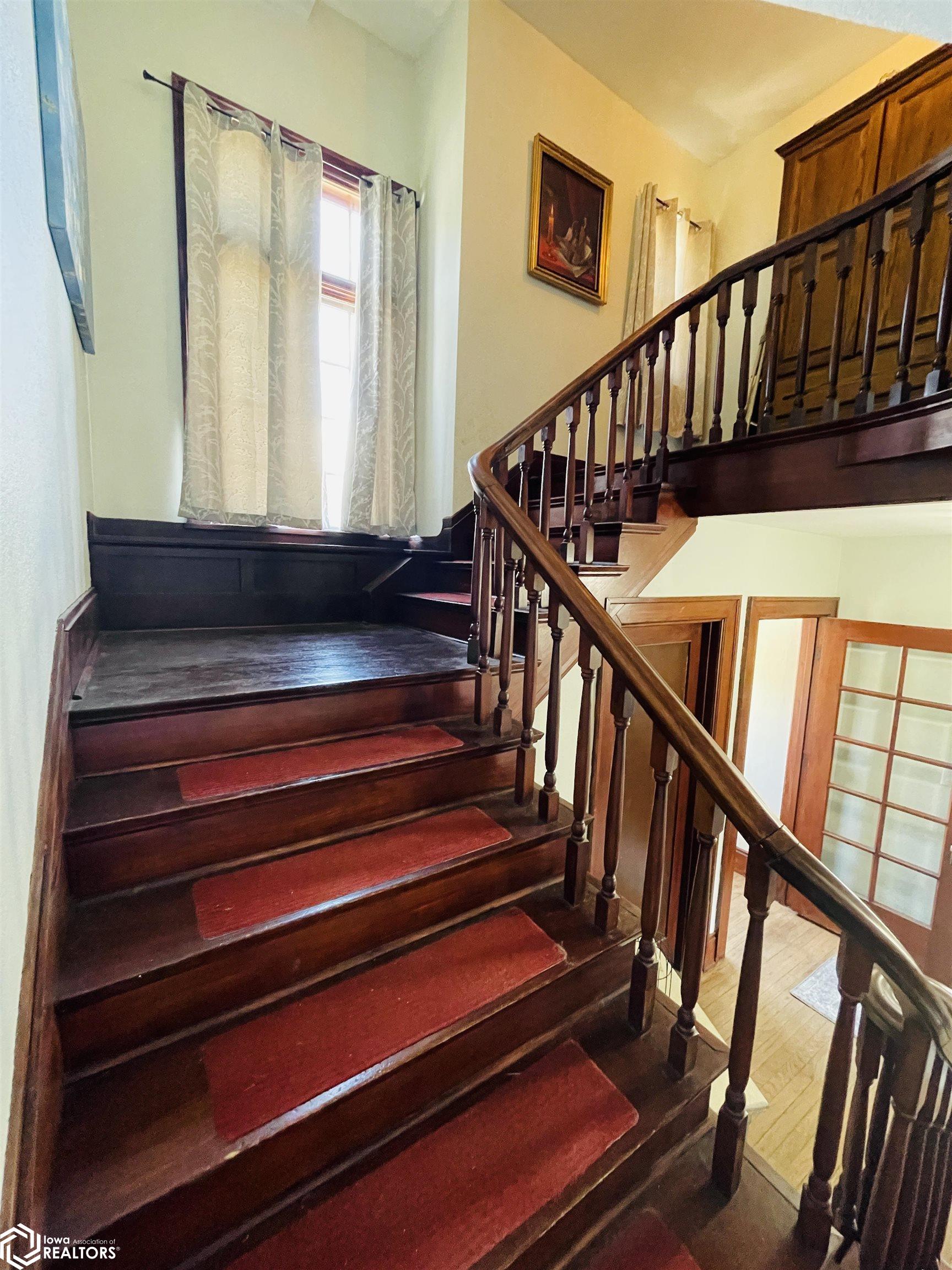 101 S Stone, Creston, Iowa image 25