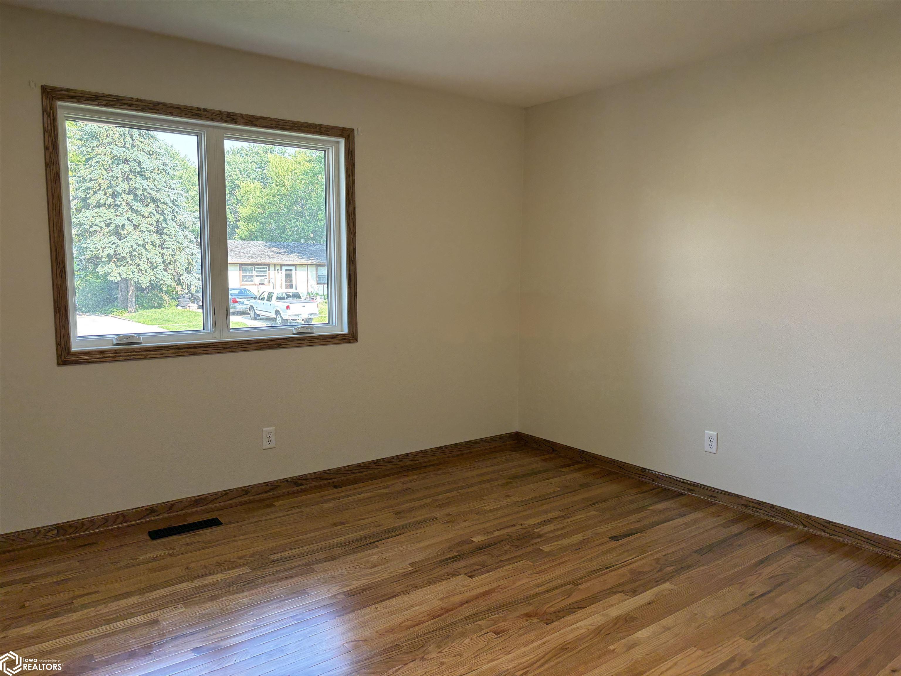 2013 20th Street, Harlan, Iowa image 12