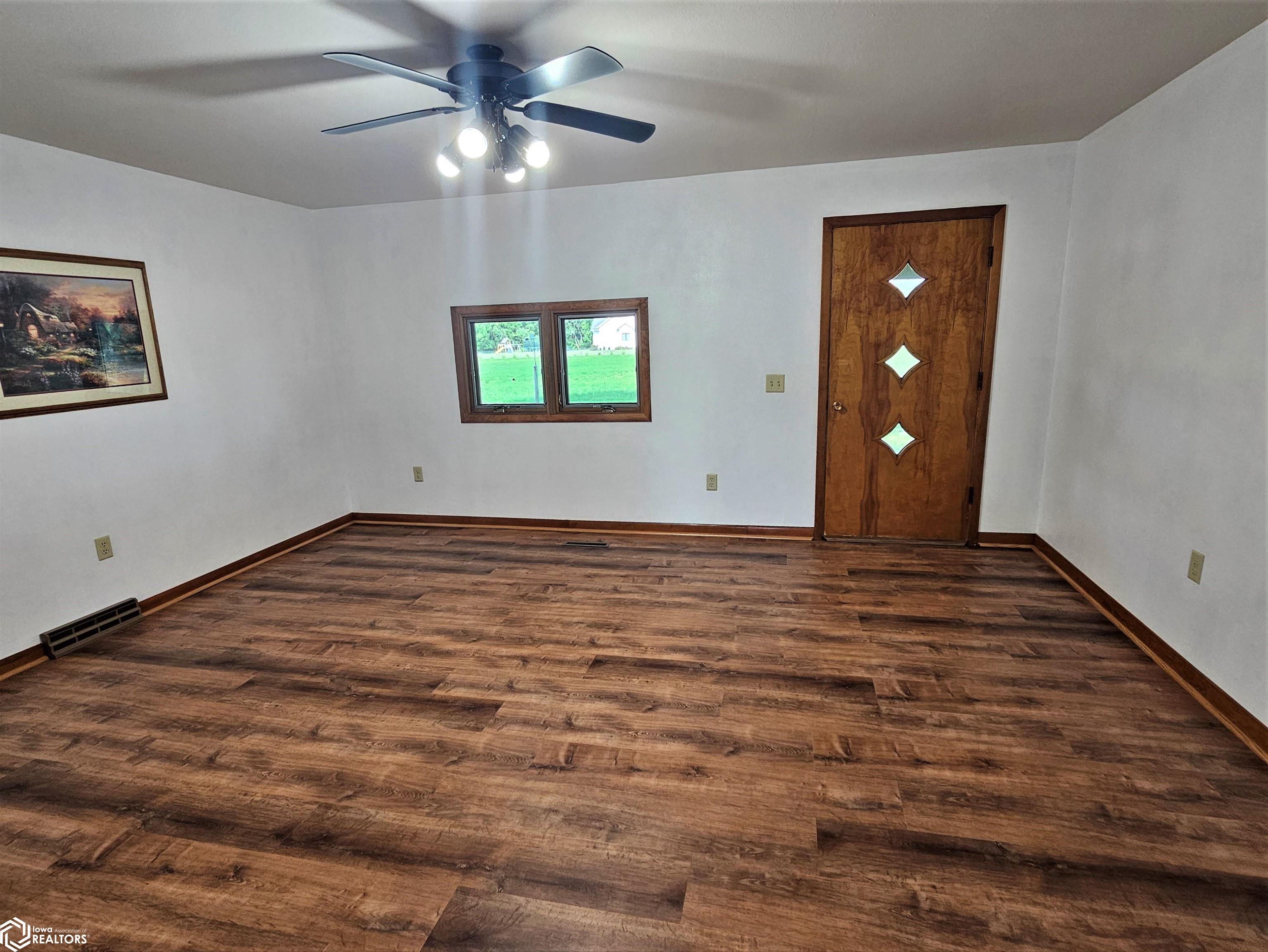 1215 190th Street, Algona, Iowa image 14