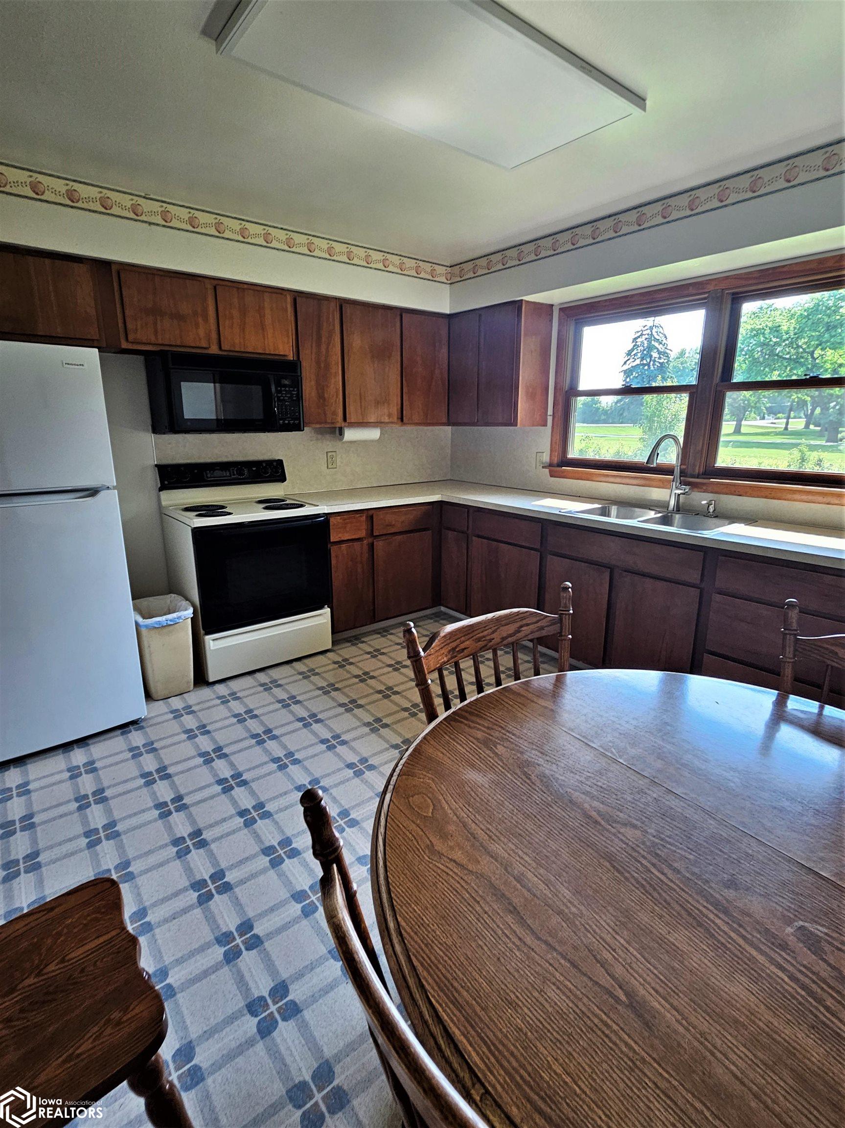 1215 190th Street, Algona, Iowa image 16