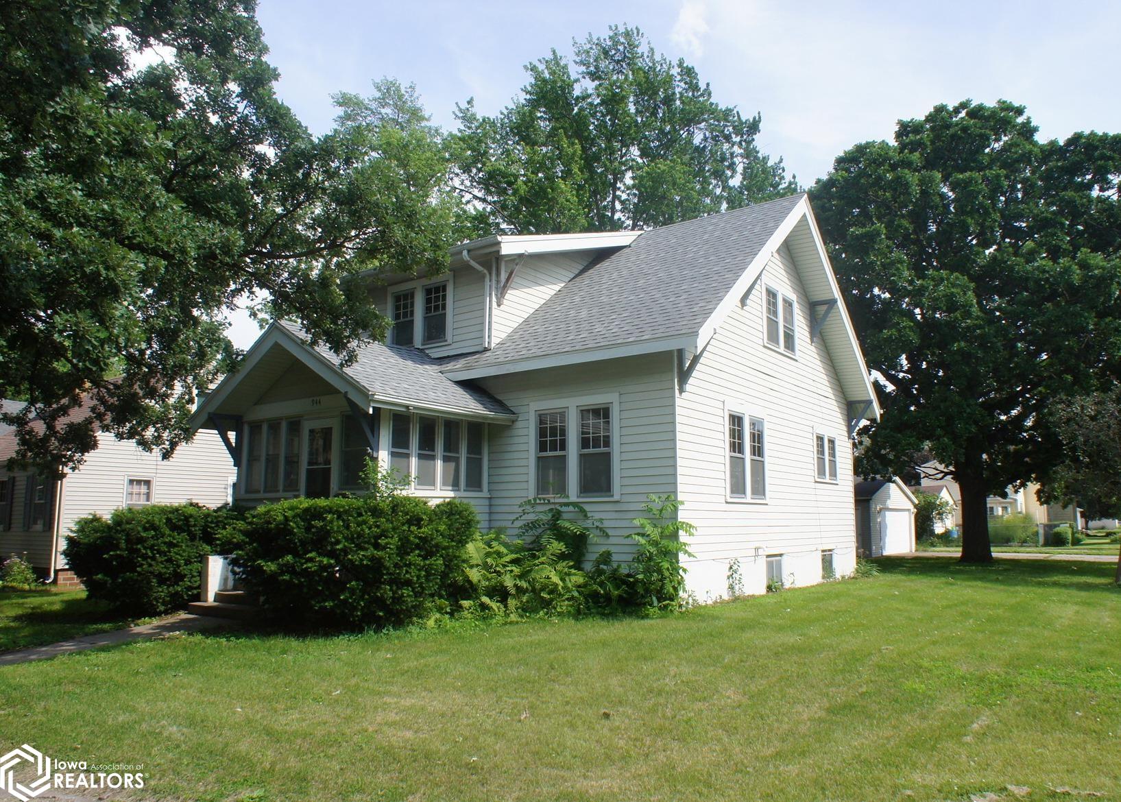 944 Division Street, Webster City, Iowa image 1