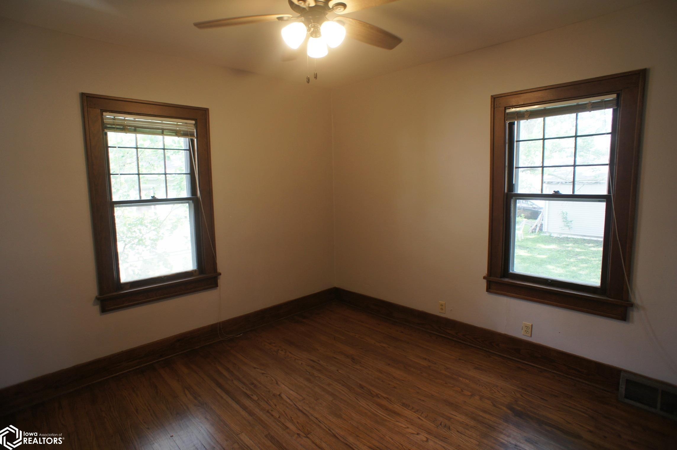 944 Division Street, Webster City, Iowa image 3