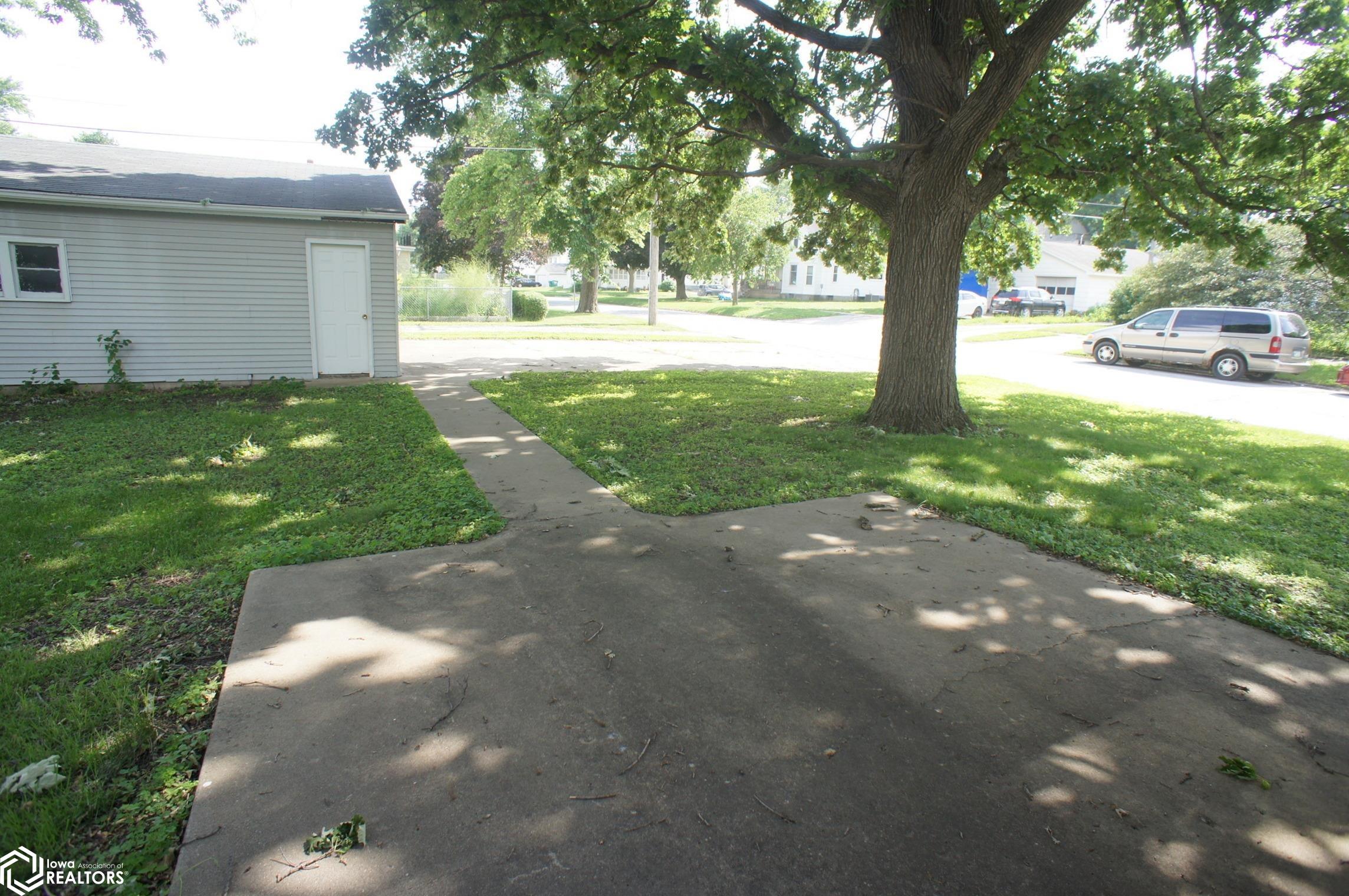944 Division Street, Webster City, Iowa image 24
