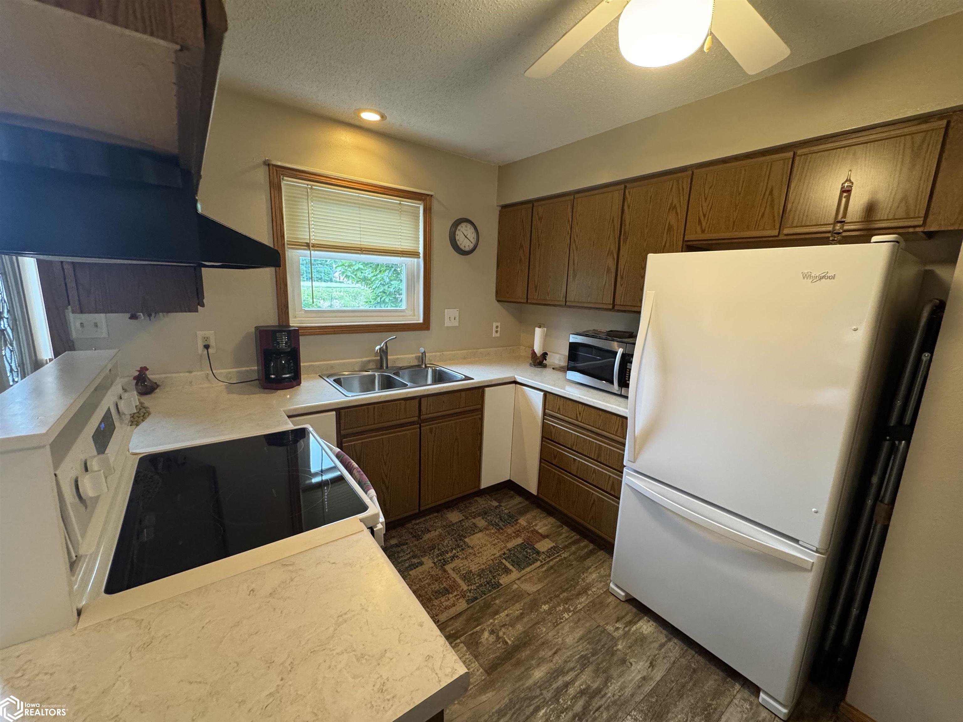 212 Albany Street, Ottumwa, Iowa image 14