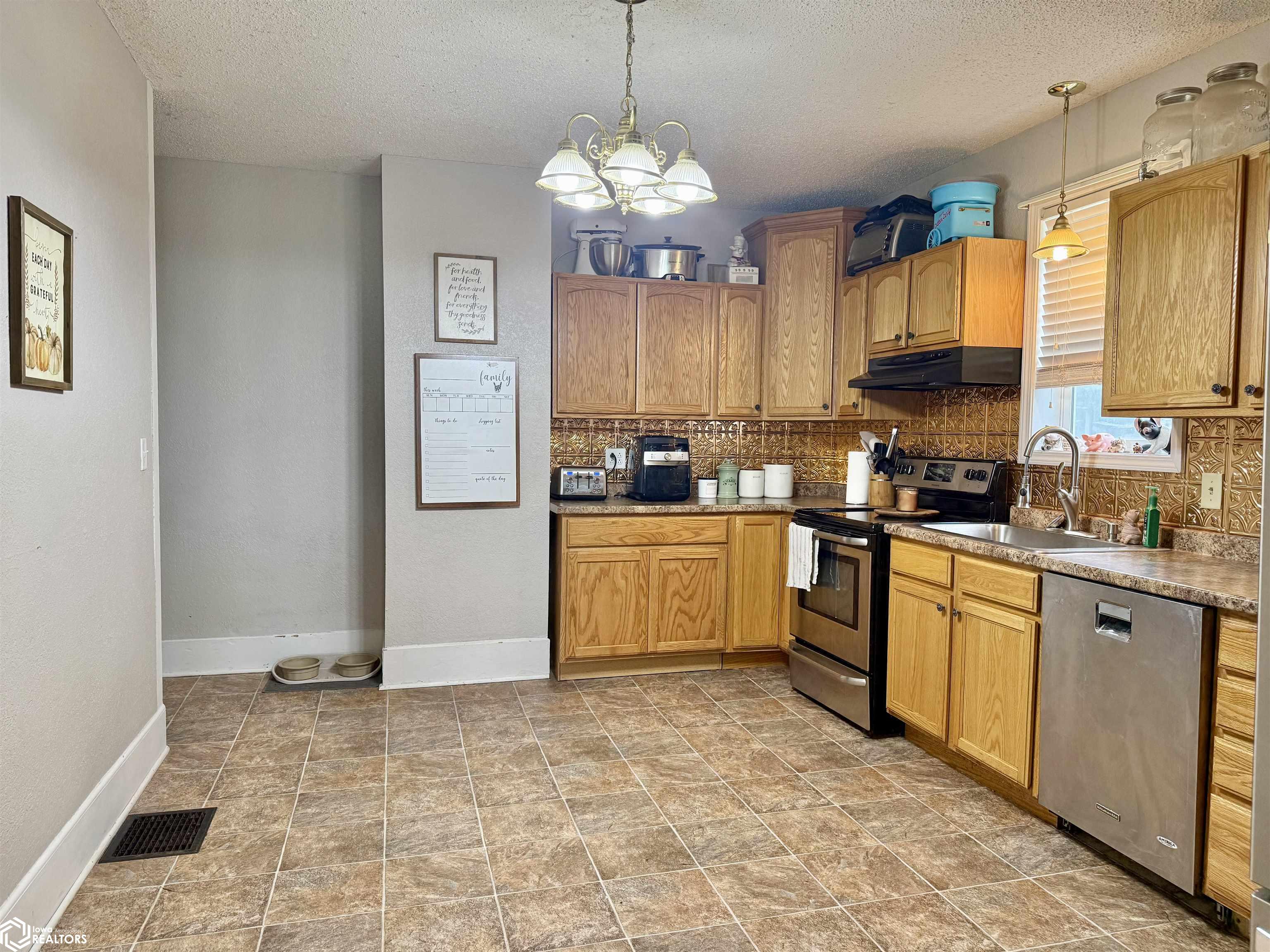 408 4th Avenue, Oskaloosa, Iowa image 10
