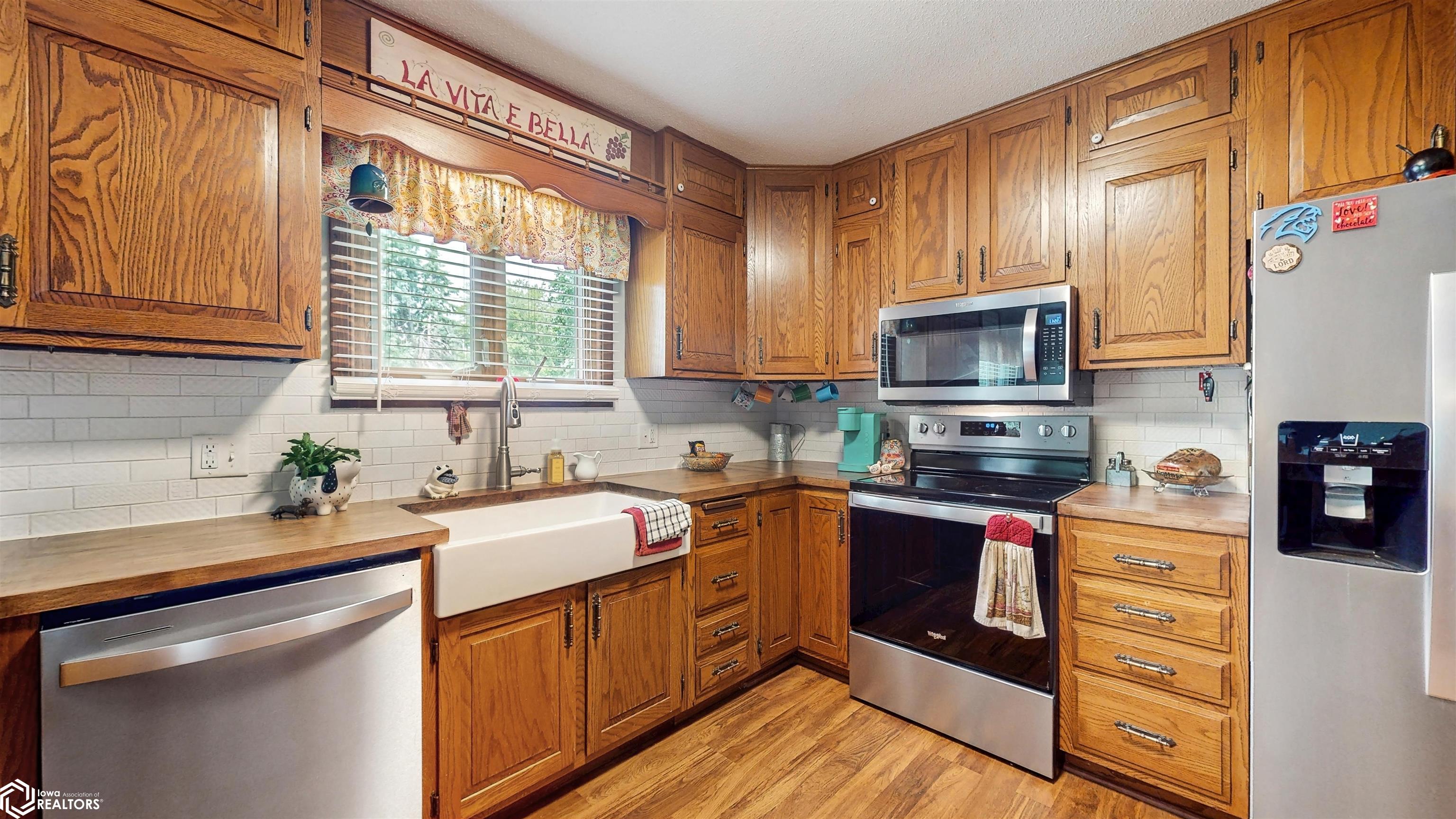 202 Oak Avenue, Mitchellville, Iowa image 11