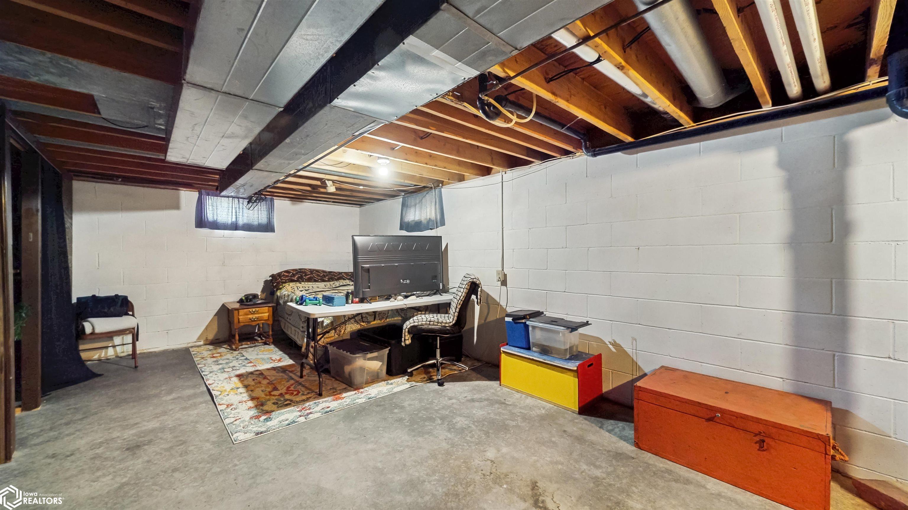 202 Oak Avenue, Mitchellville, Iowa image 25