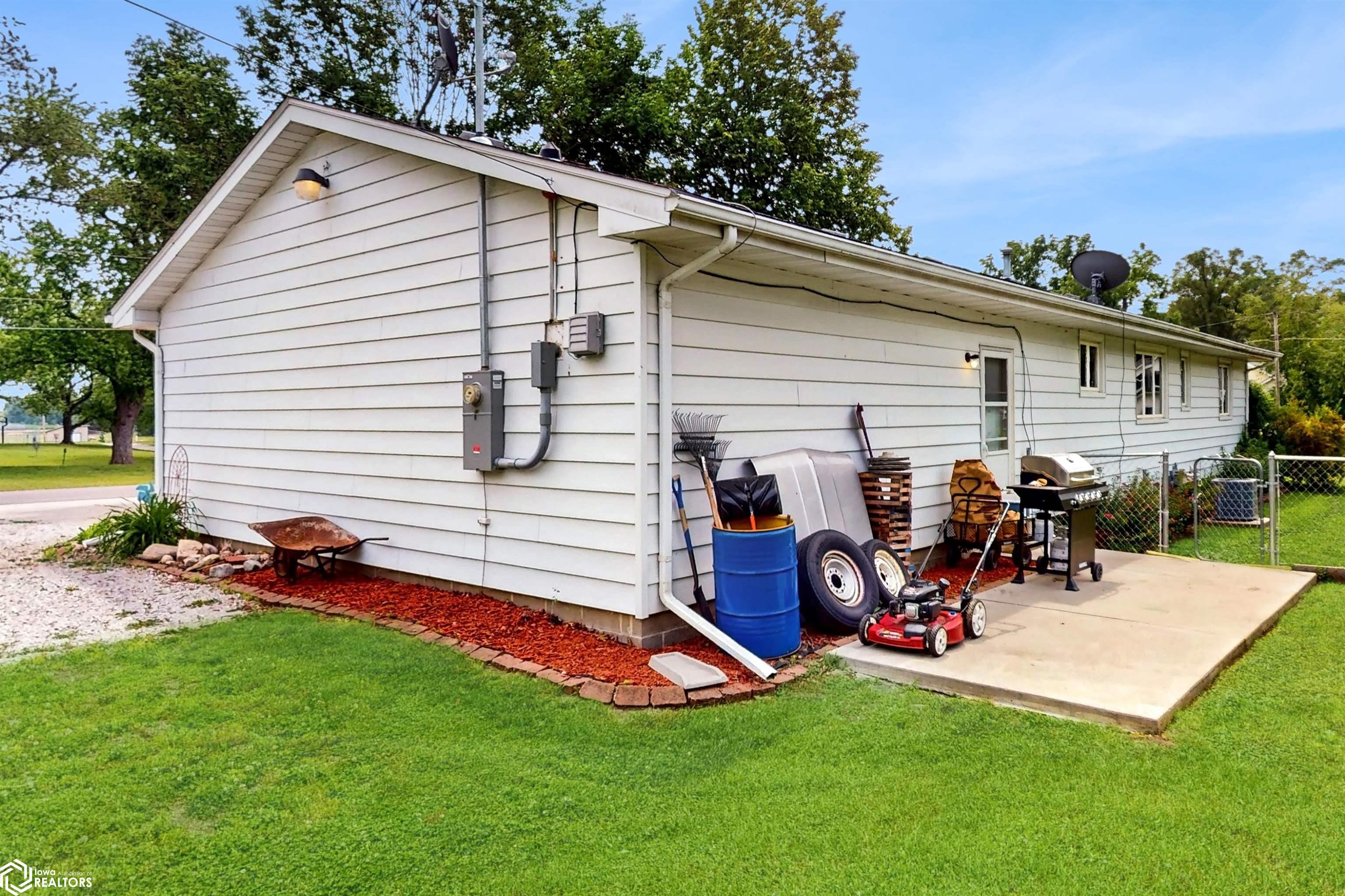 202 Oak Avenue, Mitchellville, Iowa image 31