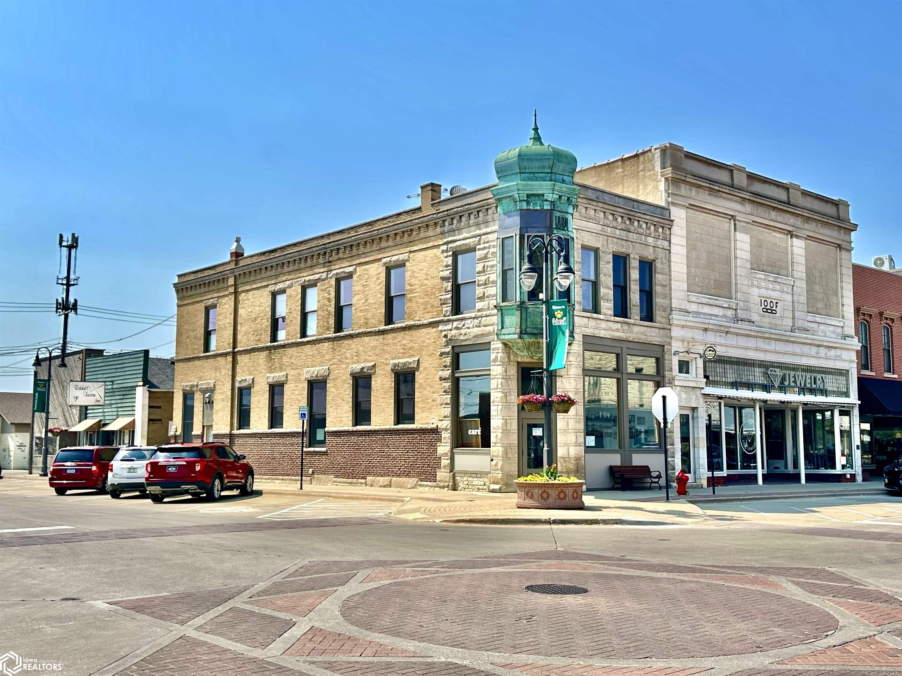 901 Main Street, Grinnell, Iowa image 37