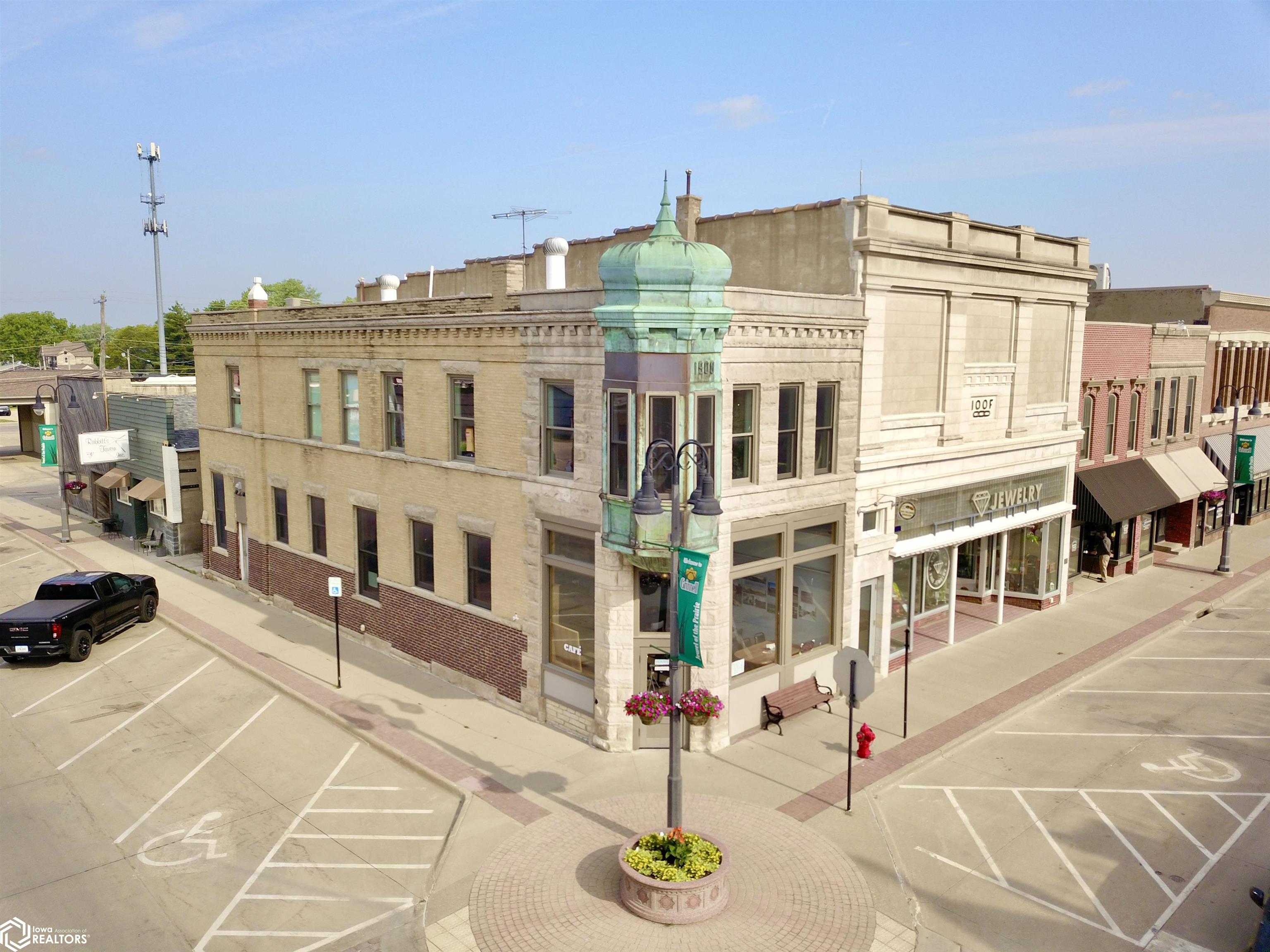 901 Main Street, Grinnell, Iowa image 38