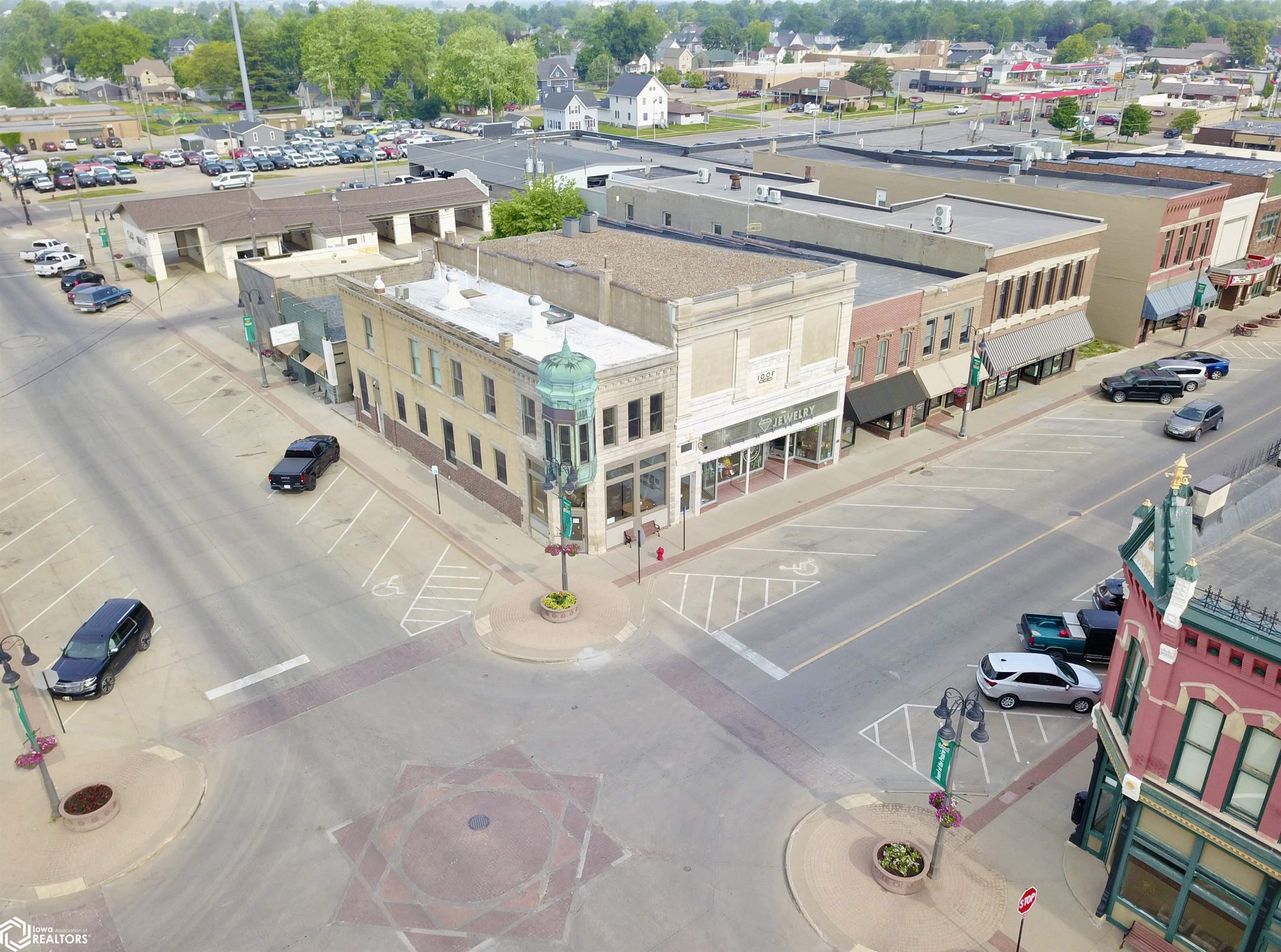901 Main Street, Grinnell, Iowa image 47