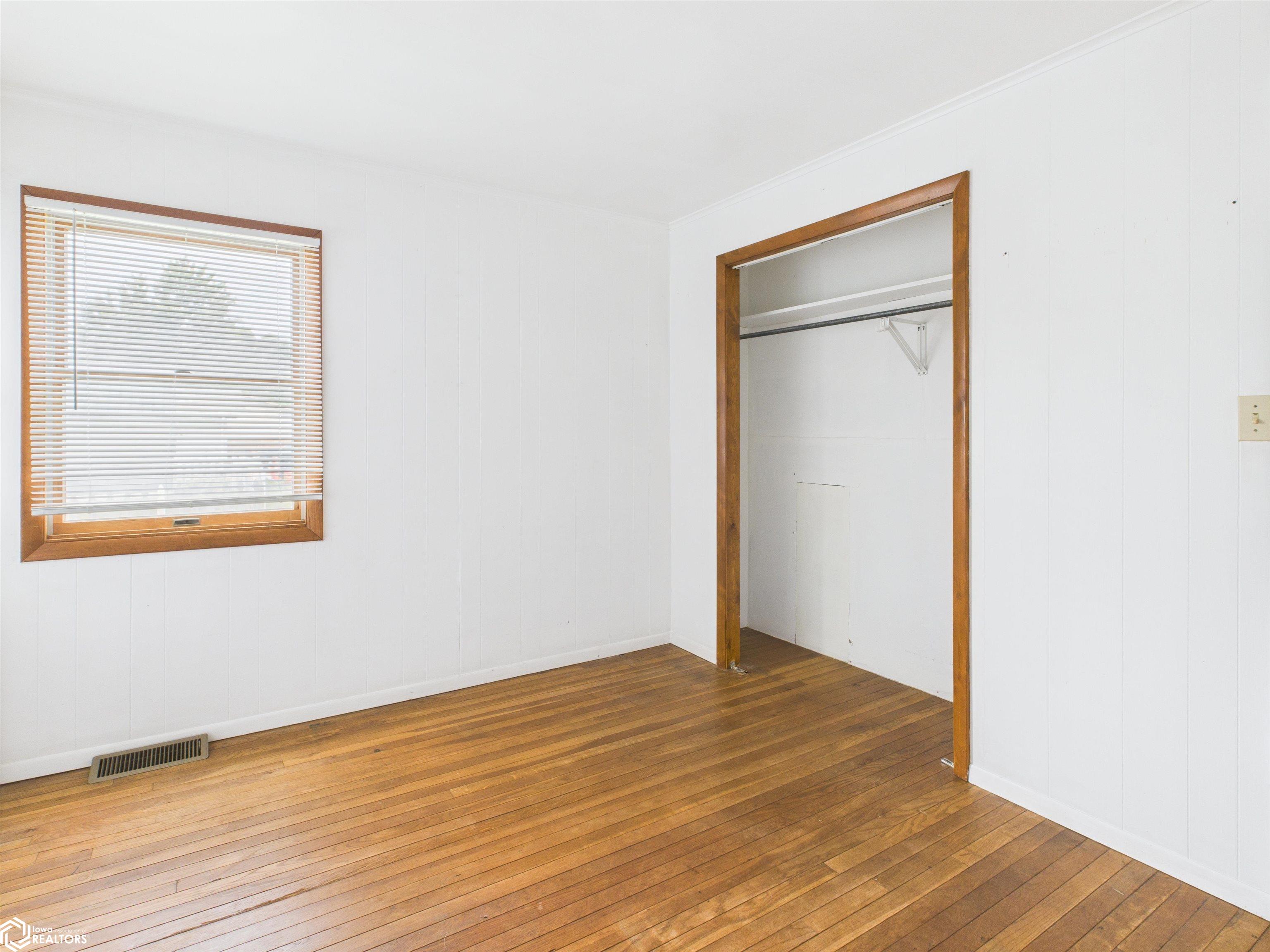 51 S 8th, Hamilton, Illinois image 12