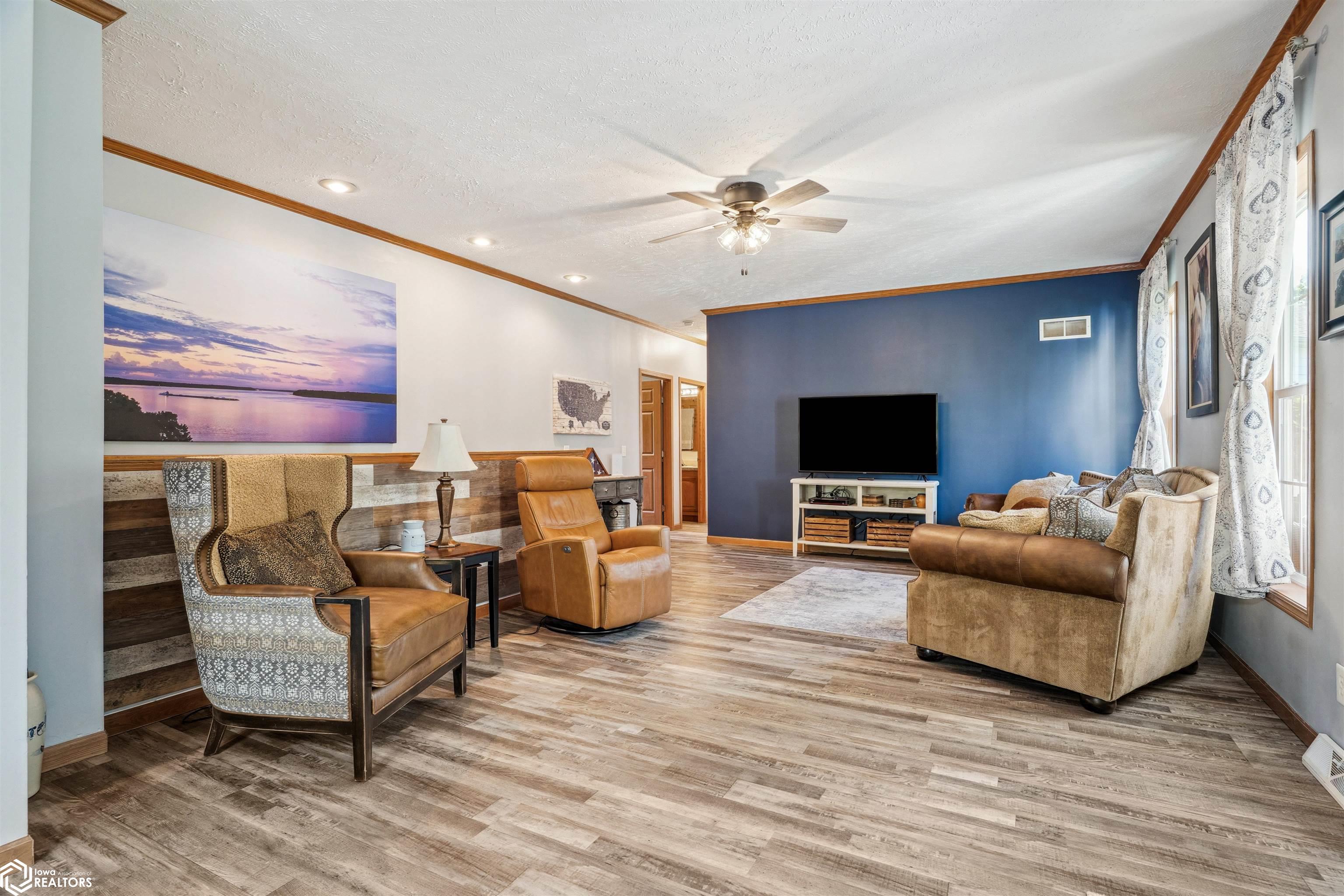 2461 Carbide Lane, Keokuk, Iowa image 9