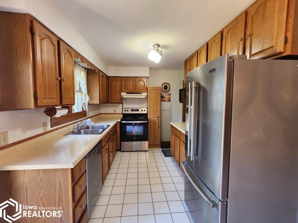 1316 2nd Street, Mason City, Iowa image 5