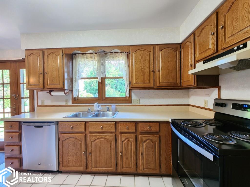 1316 2nd Street, Mason City, Iowa image 6