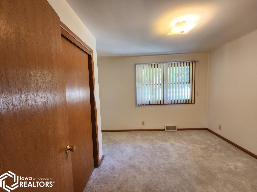 1316 2nd Street, Mason City, Iowa image 9