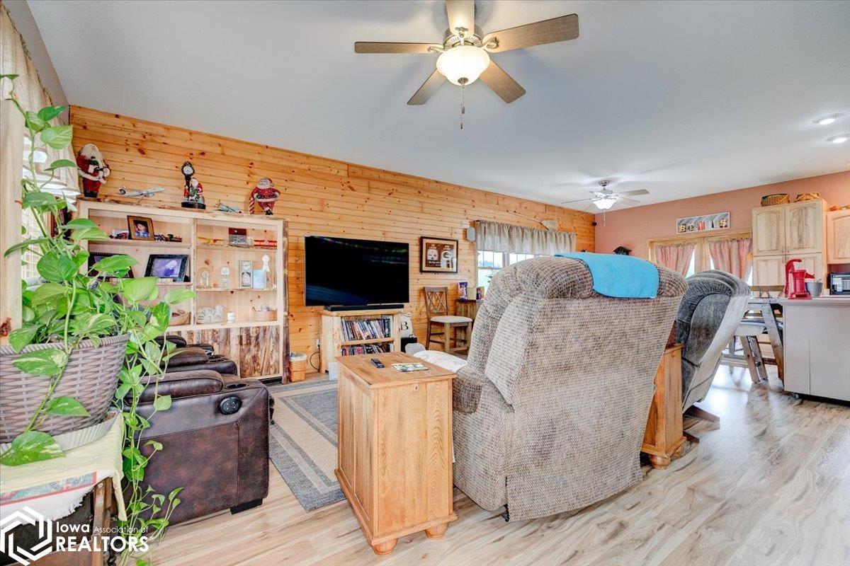 15458 135th Street, Grand River, Iowa image 6