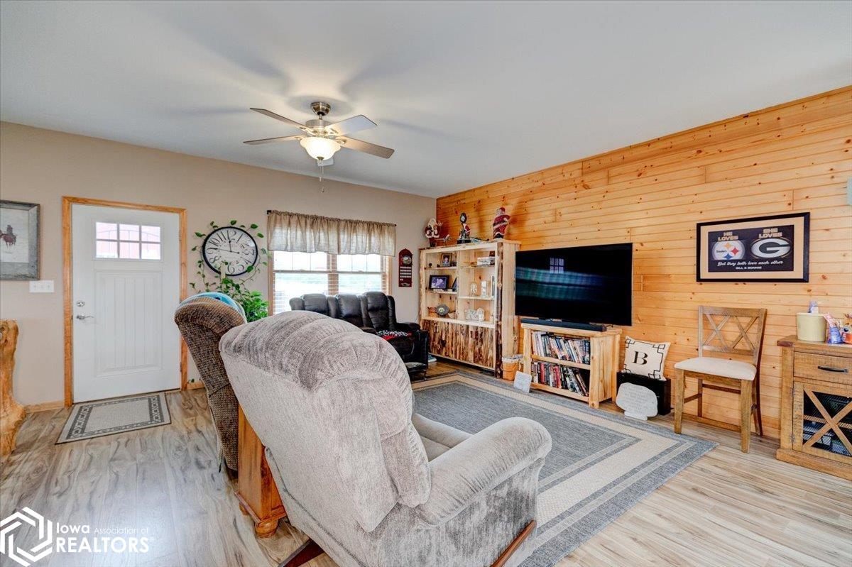 15458 135th Street, Grand River, Iowa image 7