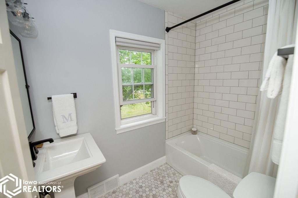 1731 N Elm Street, Ottumwa, Iowa image 37