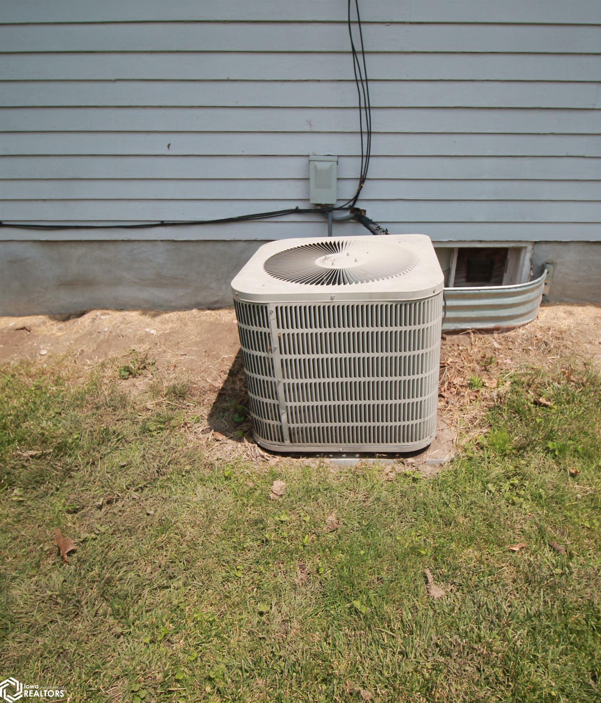 219 W Clark Street, Clarinda, Iowa image 23