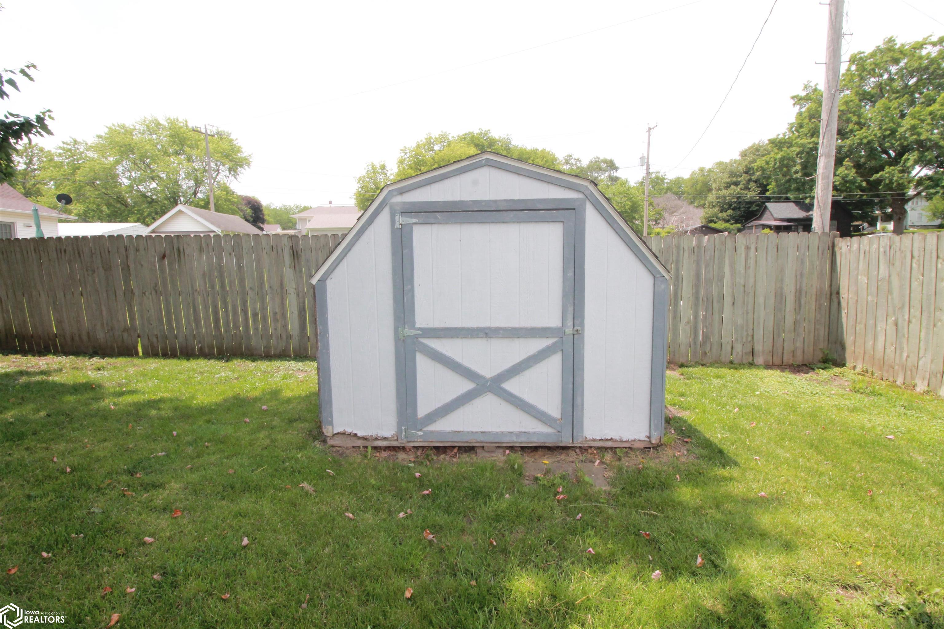 219 W Clark Street, Clarinda, Iowa image 25