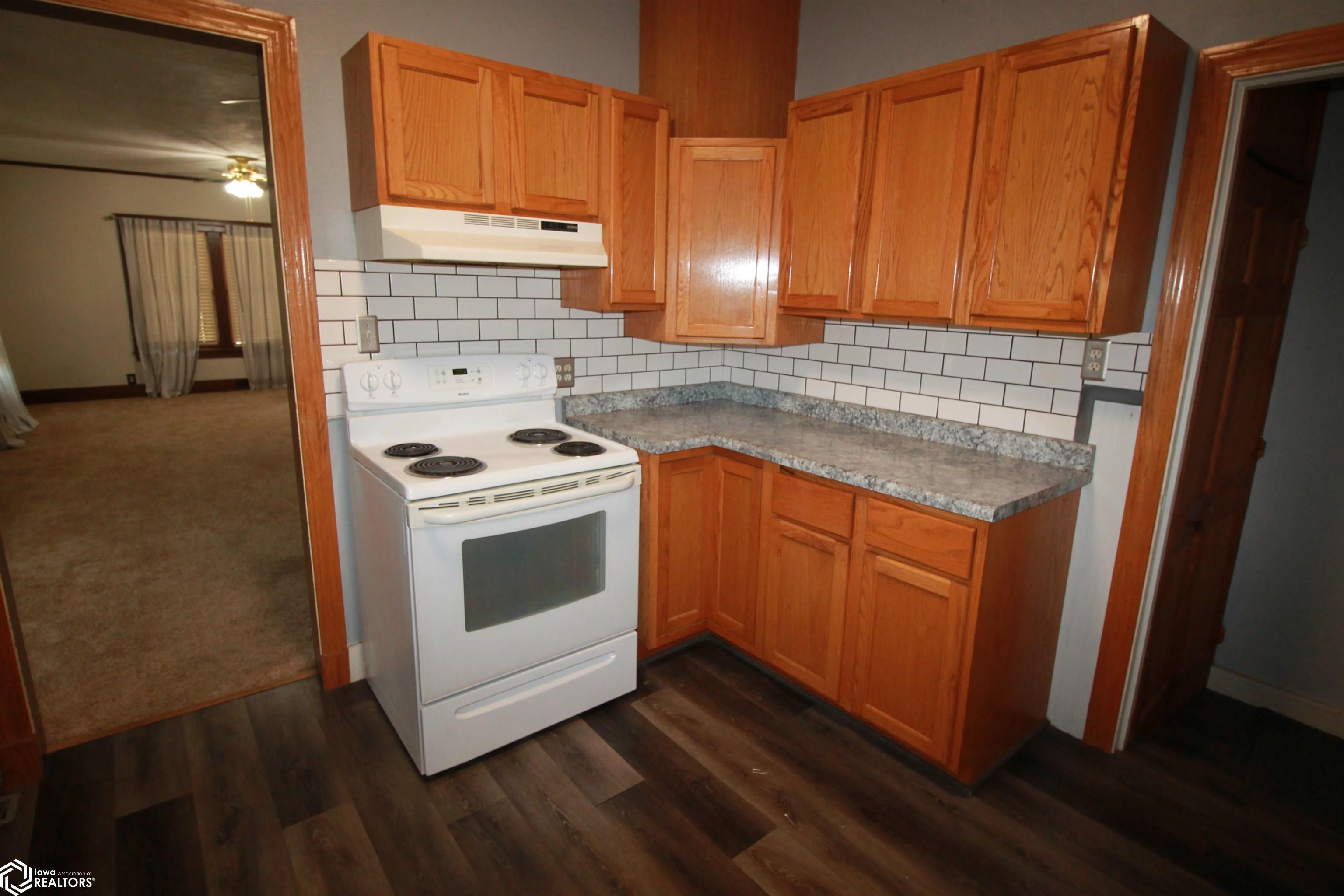 219 W Clark Street, Clarinda, Iowa image 7