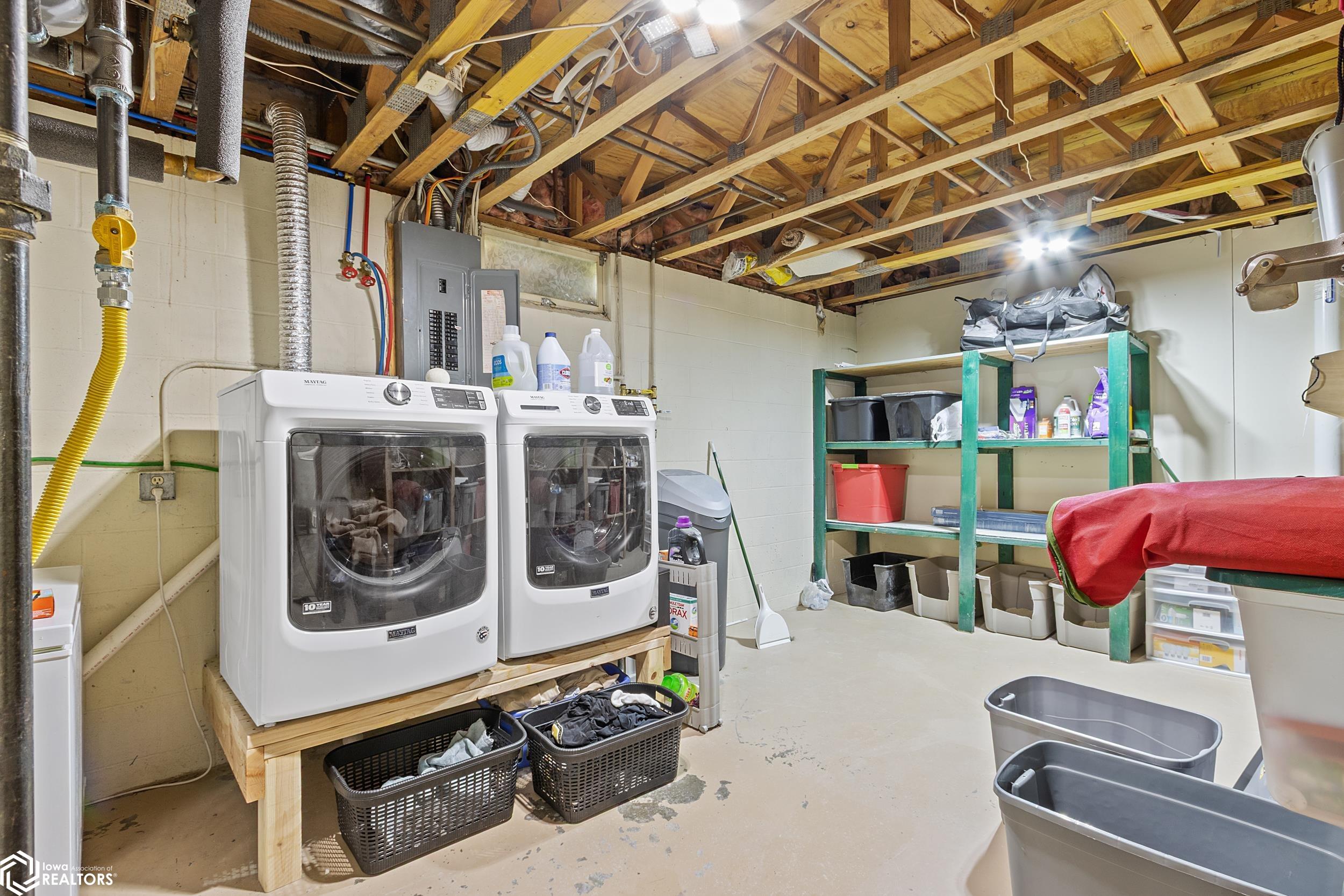 8 Williamsburg Cir, Mason City, Iowa image 24