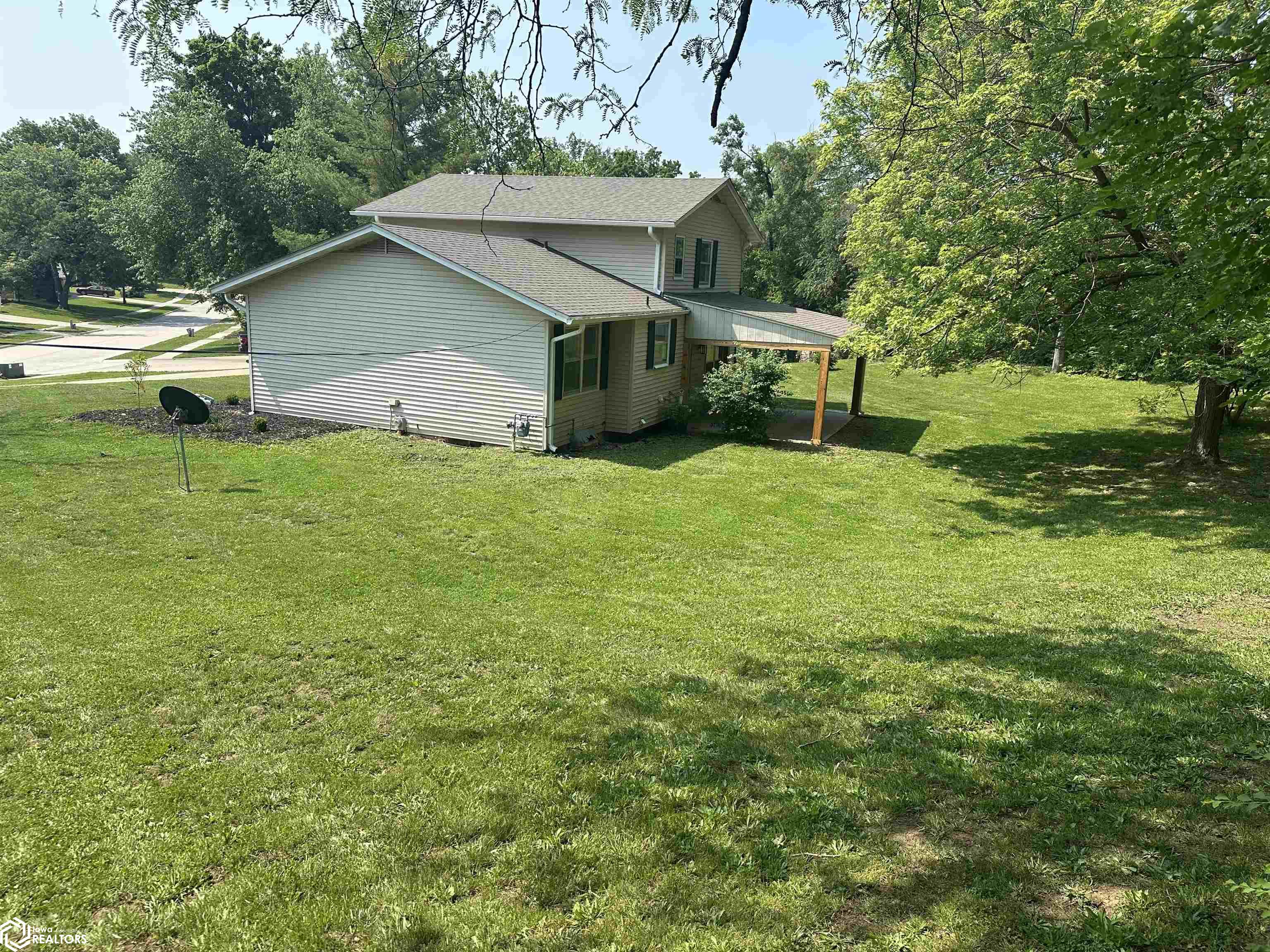 838 Mikels Drive, Centerville, Iowa image 16